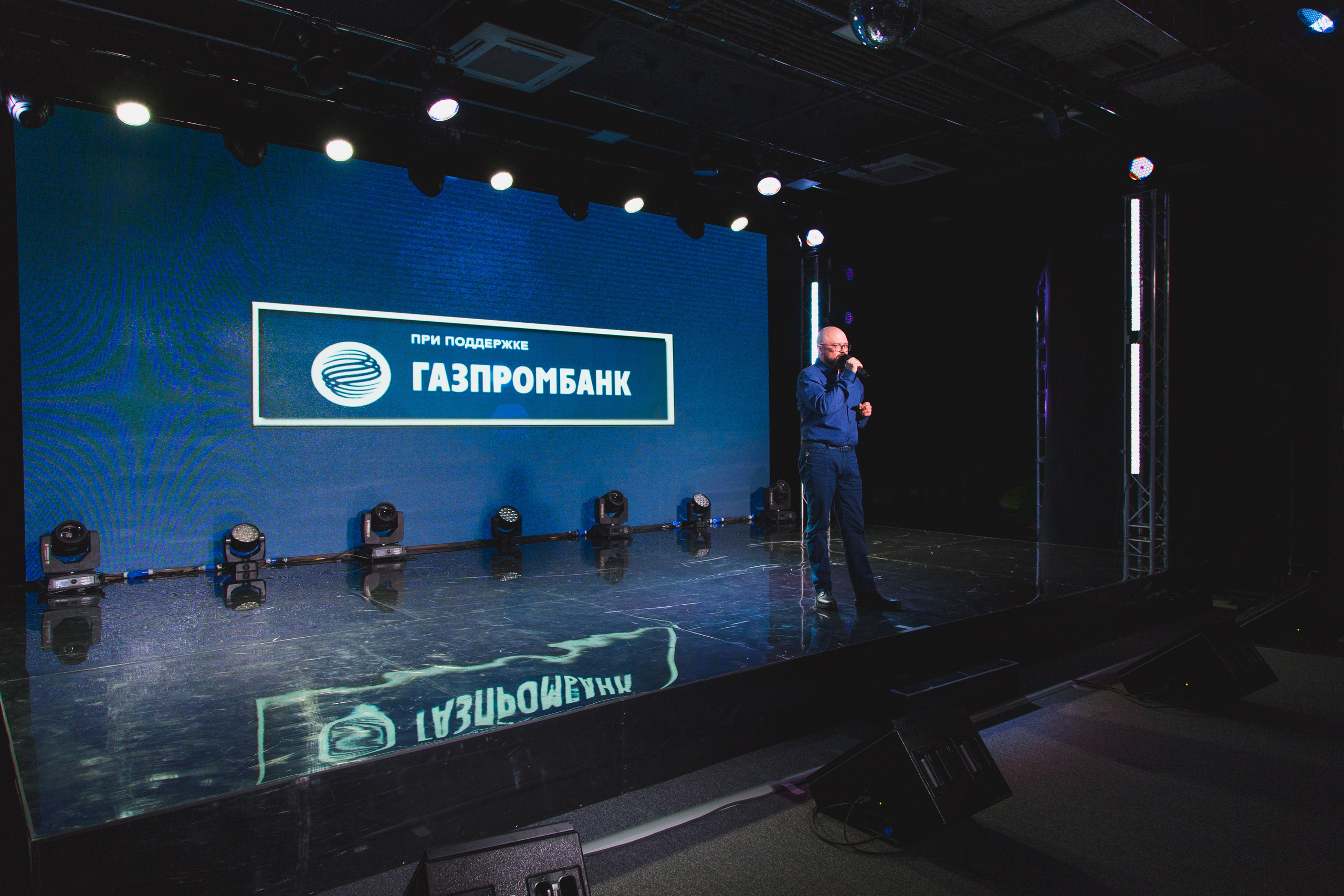 О2ТВ группа СТРАНА. Видеооператор/Фотограф Николай Завьялов