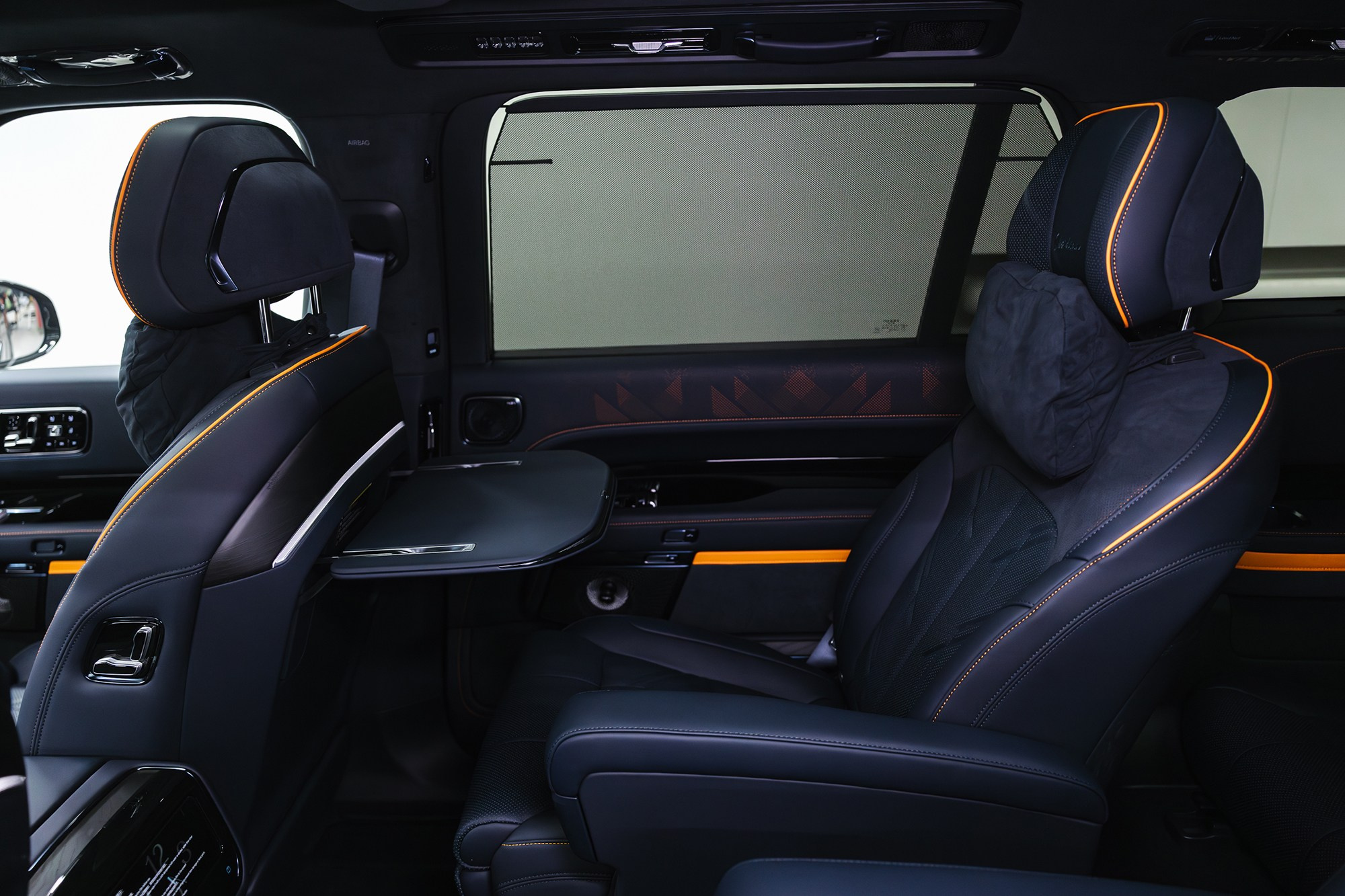 Zeekr 9X 2.0hyb 4WD AT (1401 л. с.) 2025. Автосалон «Х-Авто»