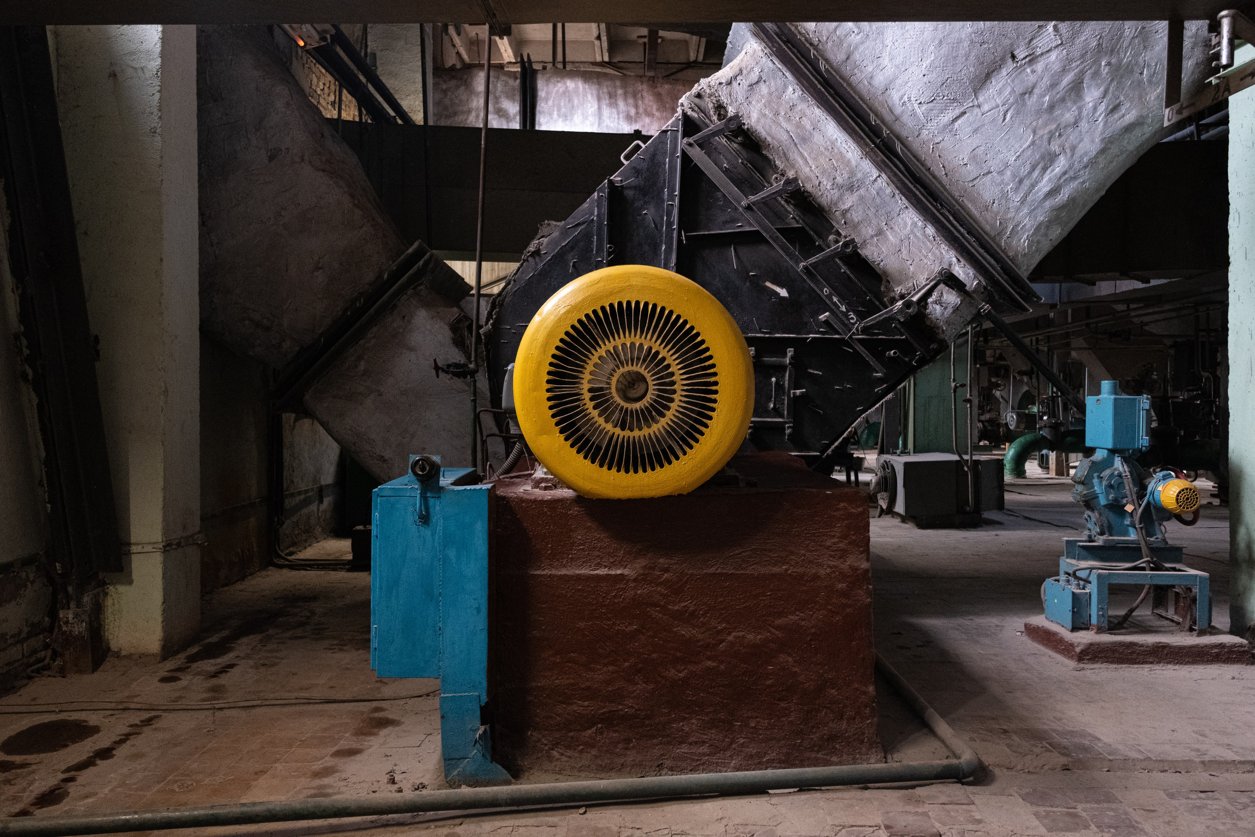 Троицкая Автоматическая Телефонная Станция/Котельная. Репортажный фотограф в Москве Андрей Федоров