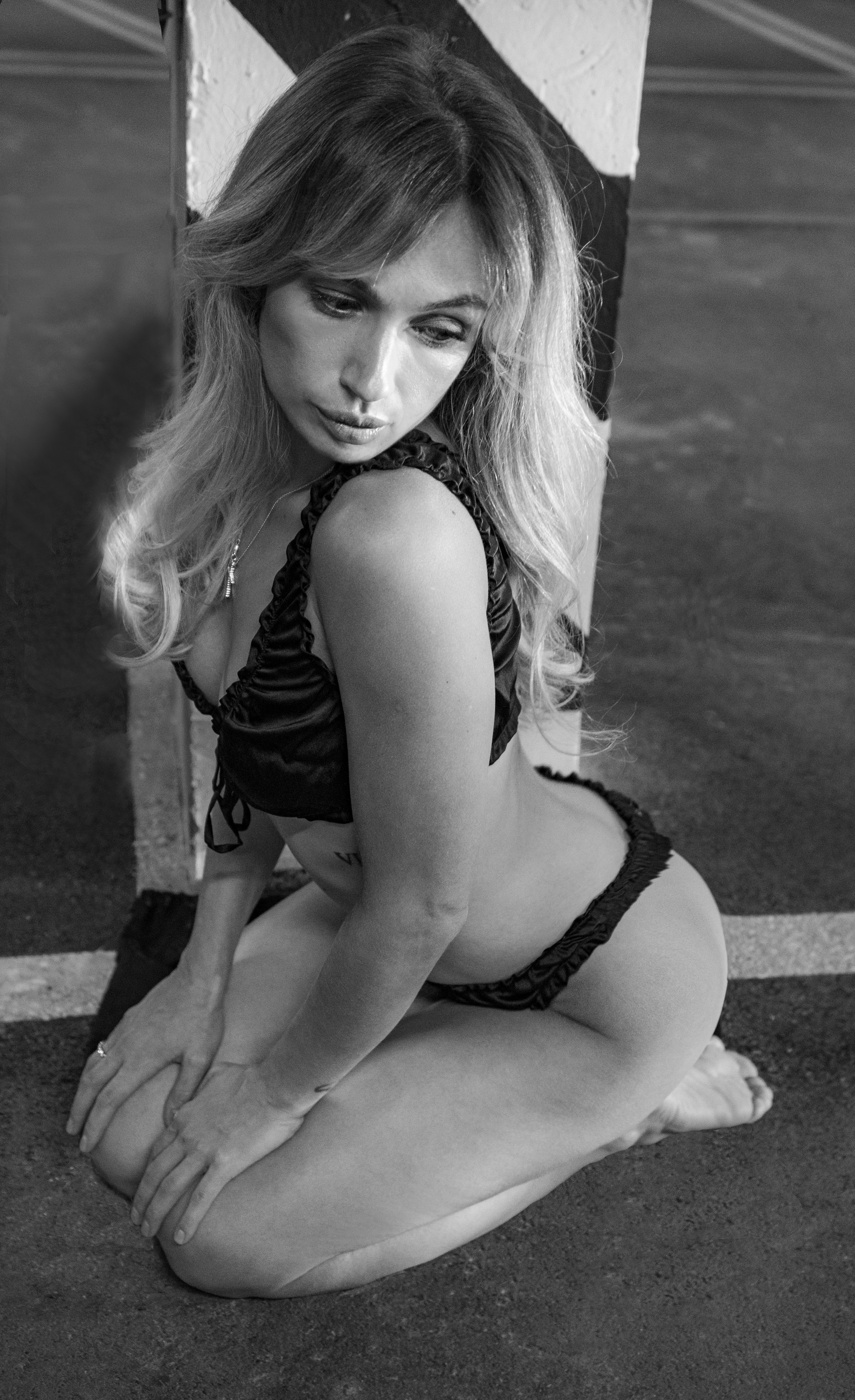 Черно-белое фото. Портретный фотограф, ретушер в Ростове-на-Дону Элларян Анастасия