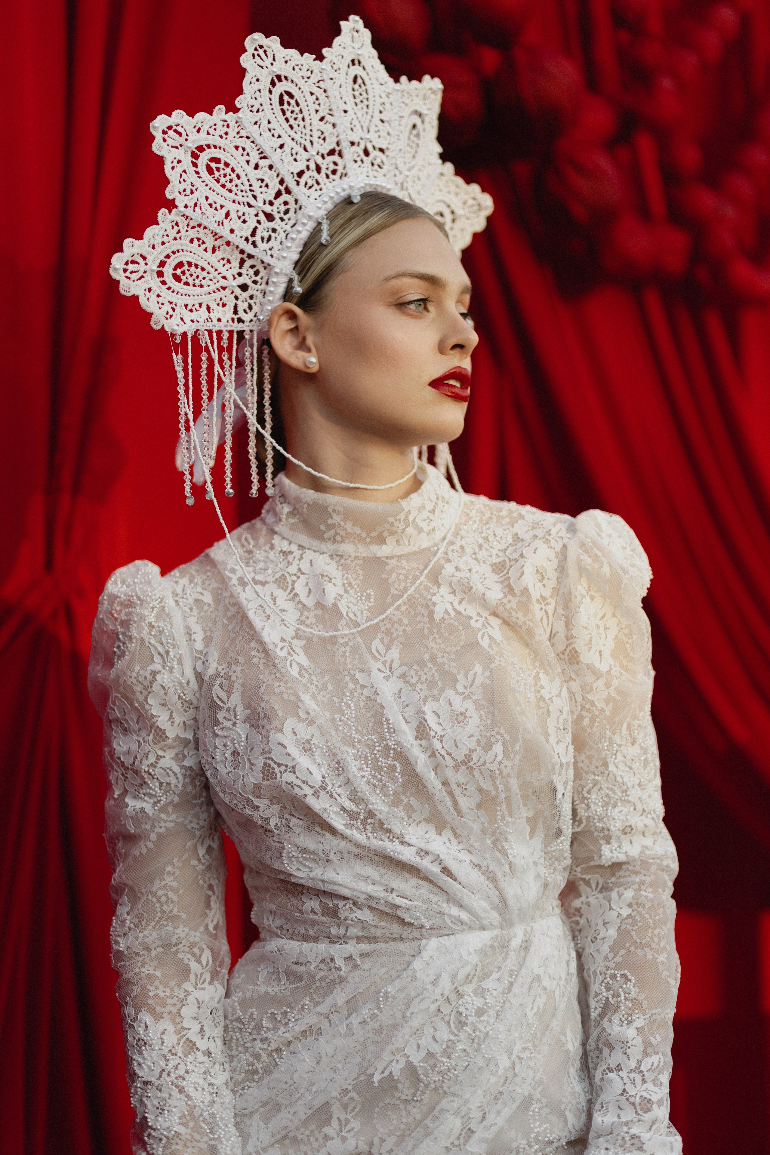 Свадебный фотограф для вашей идеальной свадьбы. Искренние эмоции, стильные кадры. Съемка в городе, на природе, в зале. Профессиональная обработка, естественная эстетика. Нежные и атмосферные фотографии для вас.