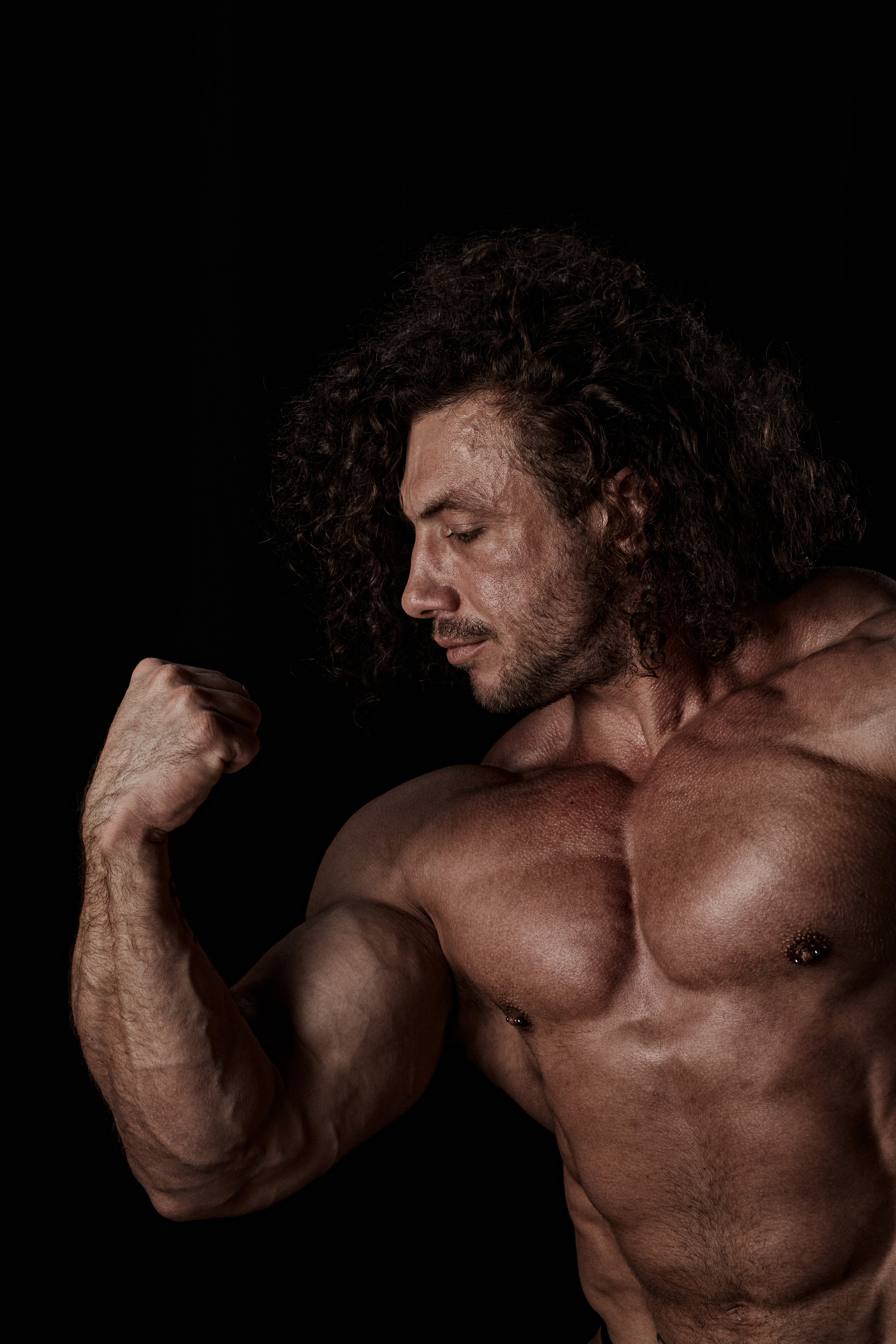 Абсолютный чемпион Саратовской обл. по бодибилдингу Катков Дмитрий Владимирович. Свадебный фотограф, портретный фотограф в Москве и Саратове Оксана Анциферова