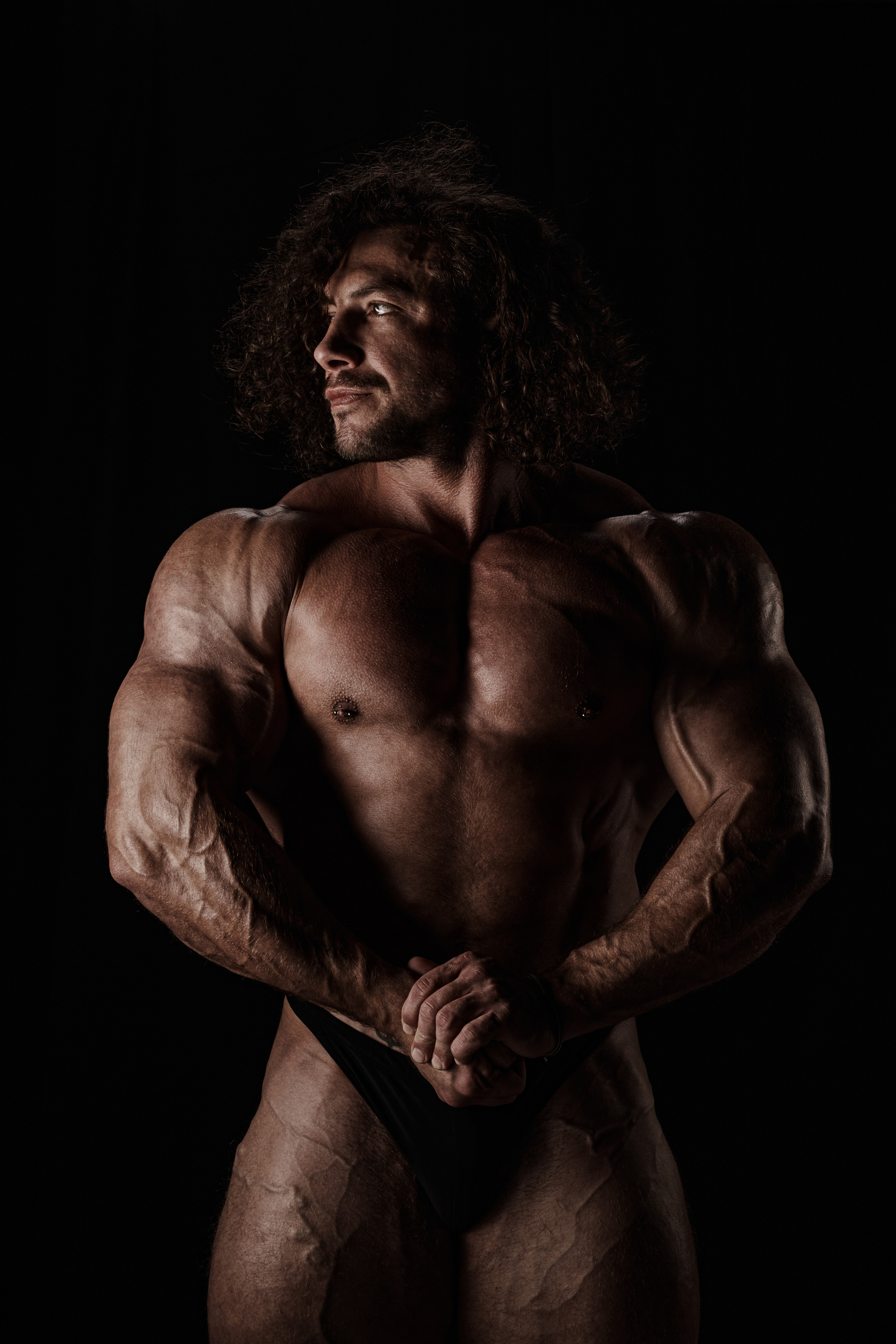 Абсолютный чемпион Саратовской обл. по бодибилдингу Катков Дмитрий Владимирович. Свадебный фотограф, портретный фотограф в Москве и Саратове Оксана Анциферова