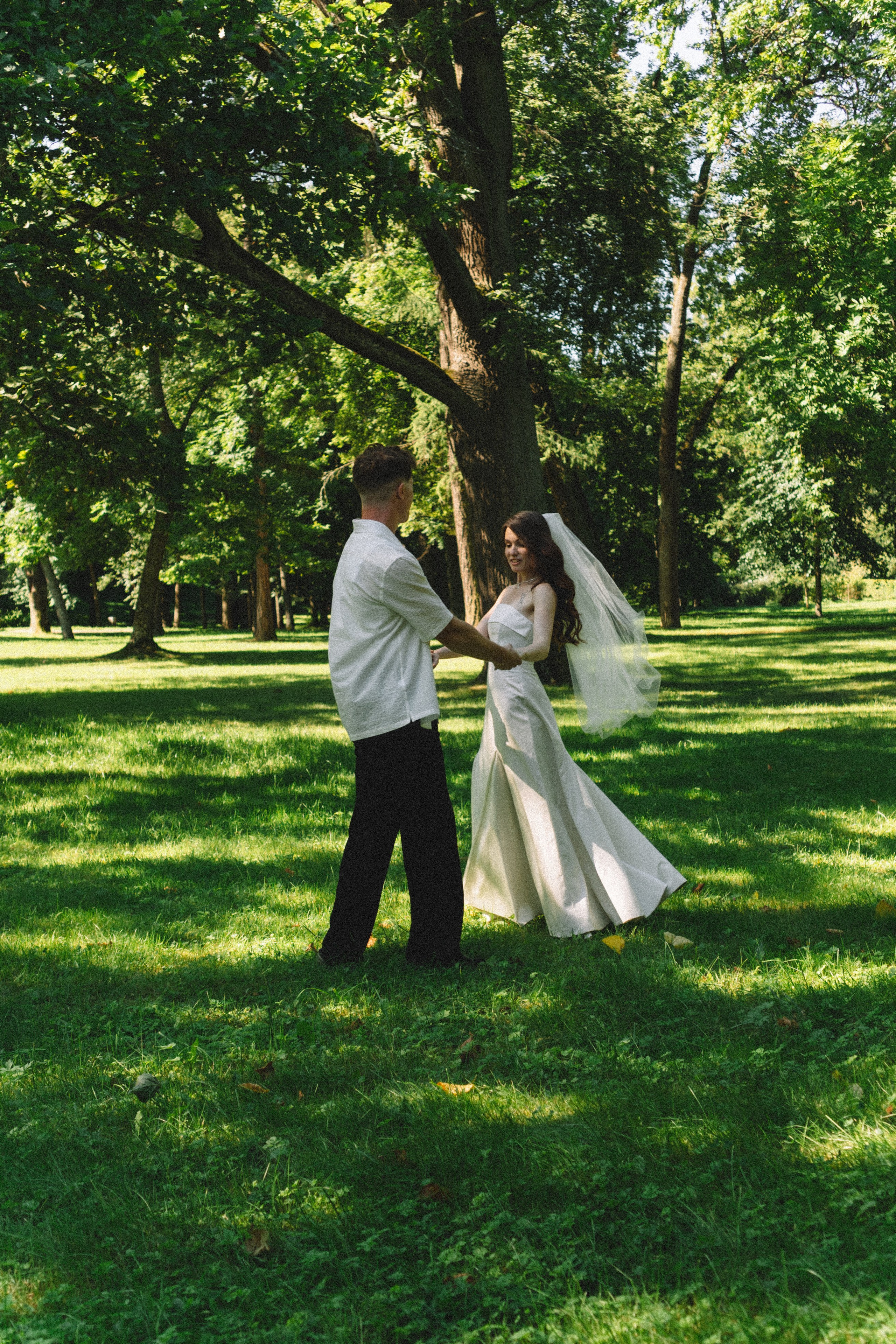 СВАДЕБНАЯ СЬЕМКА В ПЕТЕРГОФЕ И СЬЕМКА РЕПОРТАЖА В ЗАГСЕ ПЕТЕРГОФА. Профессиональный фотограф, Санкт-Петербург — Виктория Богомолова