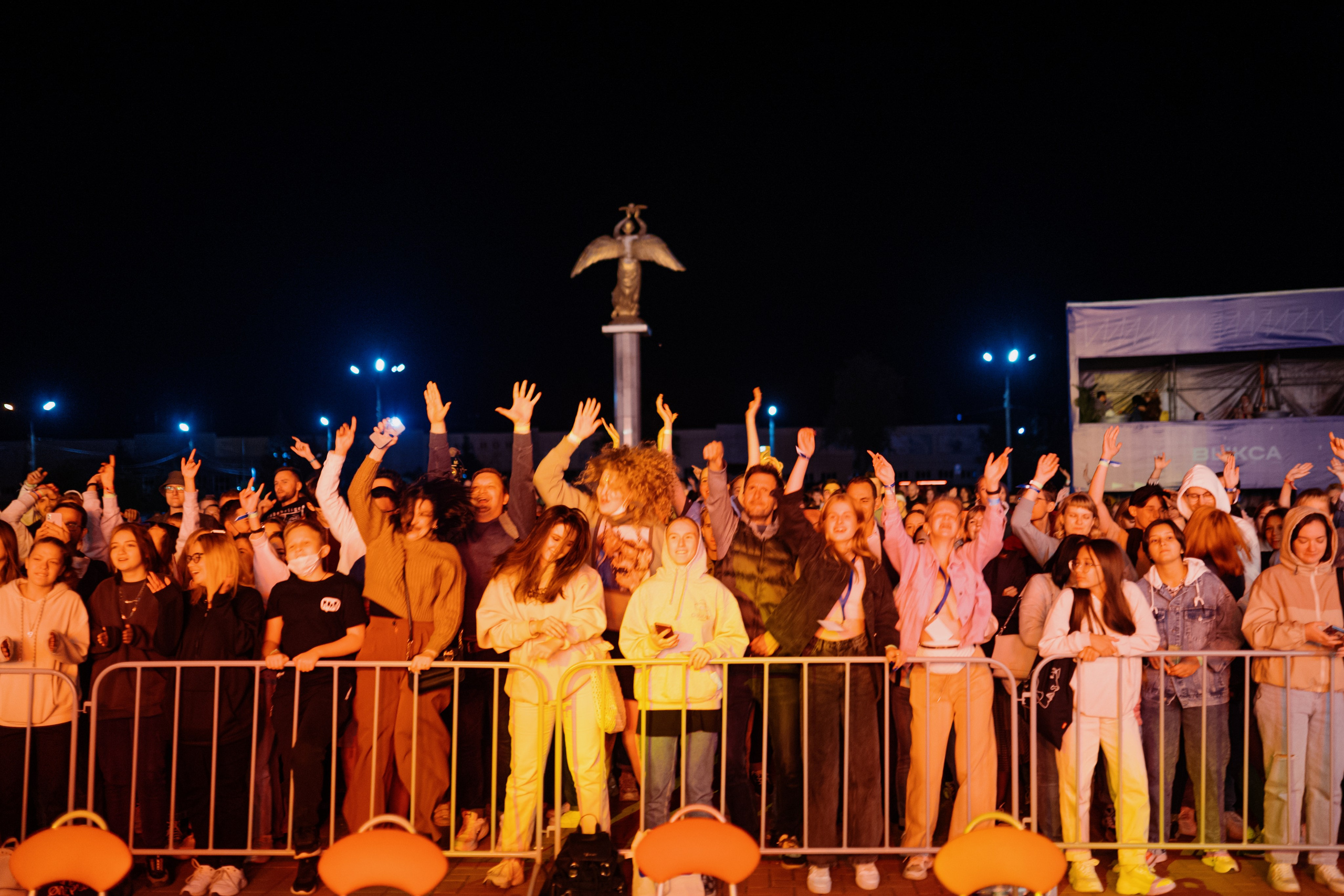 Концерт АИГЕЛ и Zventa Sventana. Евгений Бреча. Коммерческий и бэкстейдж фотограф в Москве