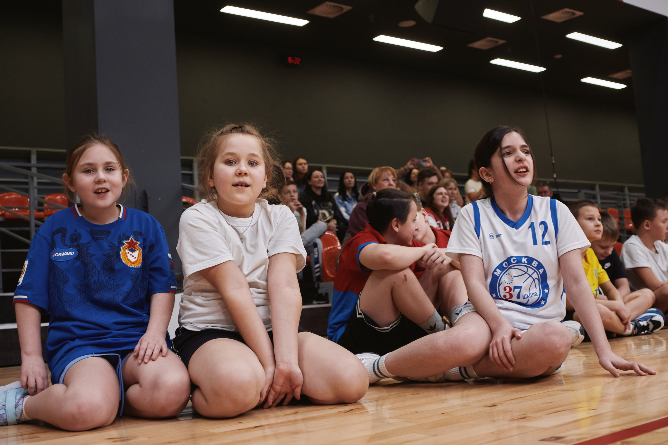 Новогодний баскетбол 2025. Детская лига. Евгений Бреча. Коммерческий и бэкстейдж фотограф в Москве