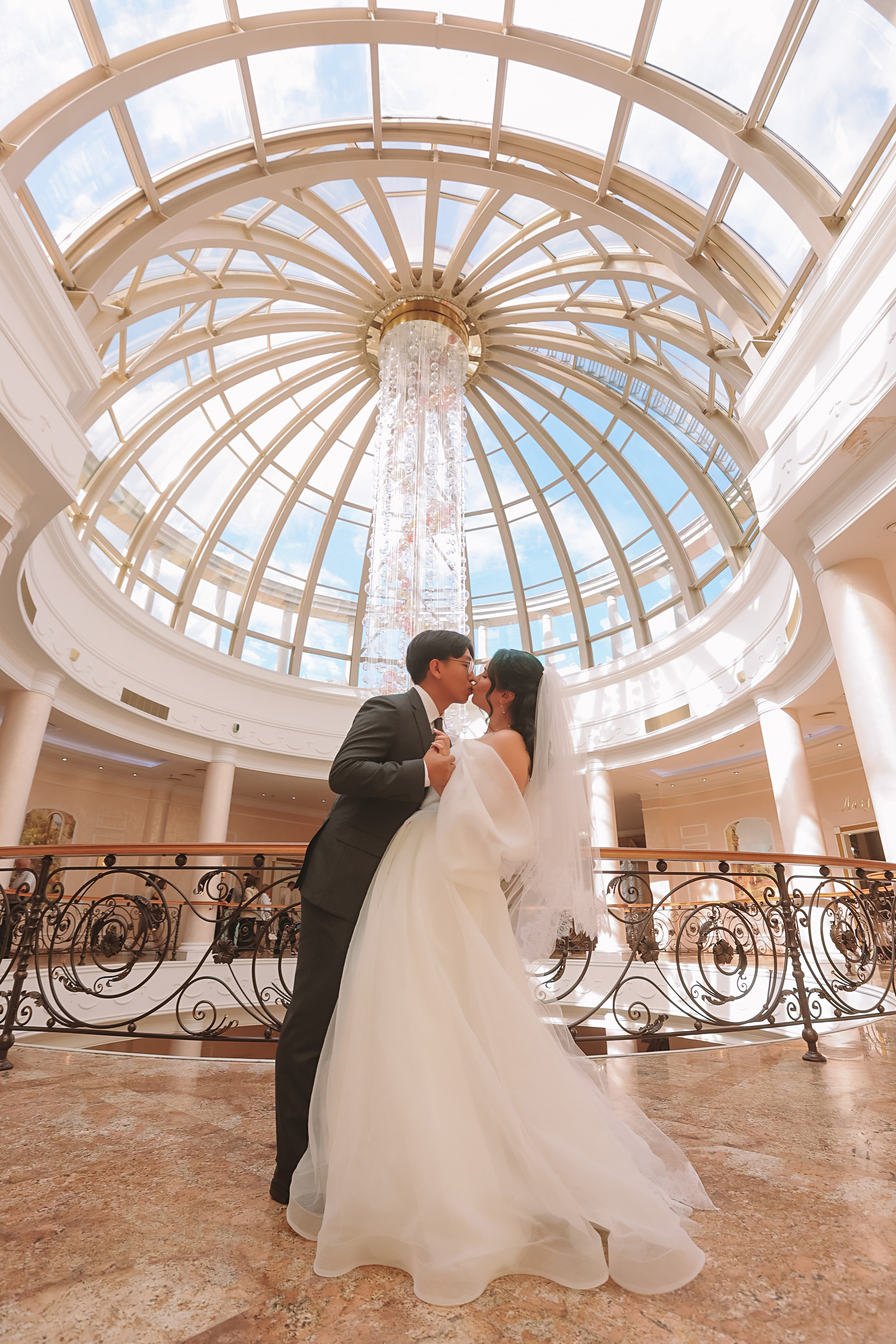 Айвазовский и парк дружбы народов. Семейный фотограф Тюмень, фотограф на роды Салмина Мария