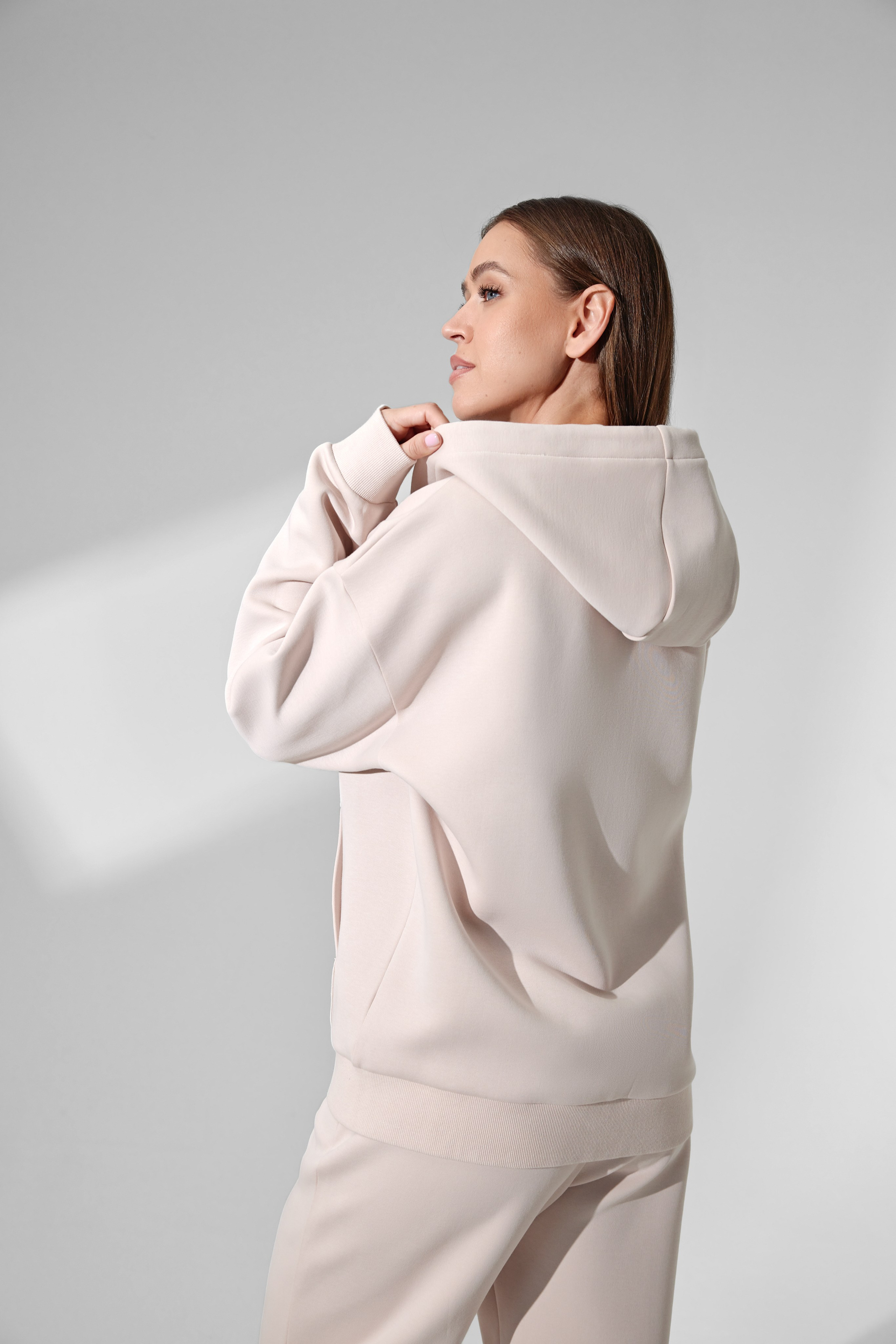 Создание каталога для бренда одежды Enjoy. Антон Артюшин, портретный фотограф. Москва