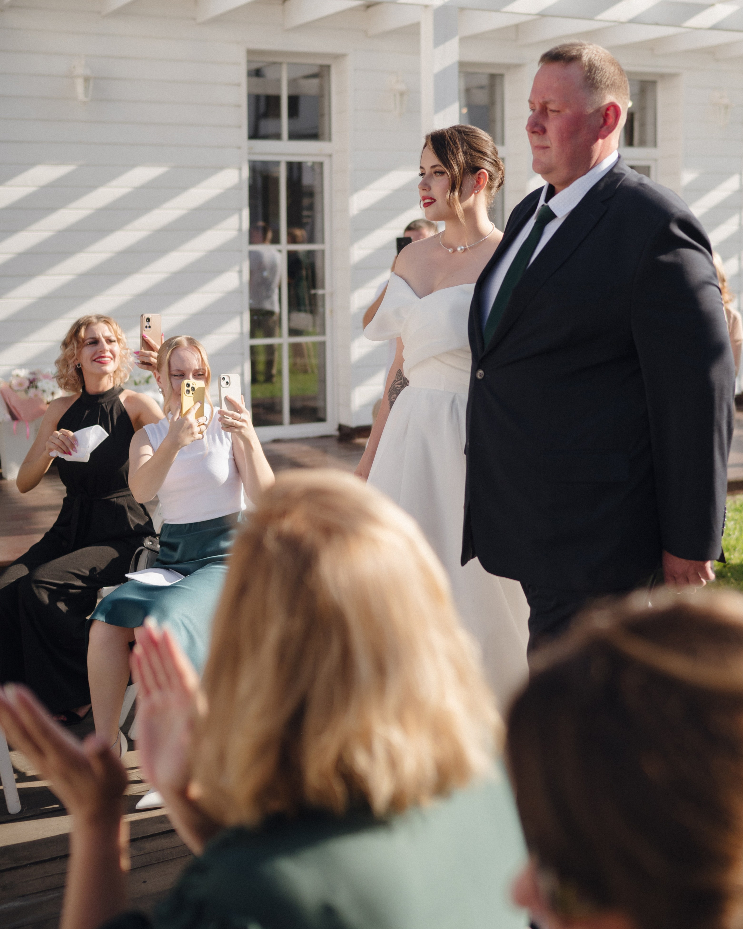 Виталий и Элизабета. Свадебный фотограф Надежда Долгова