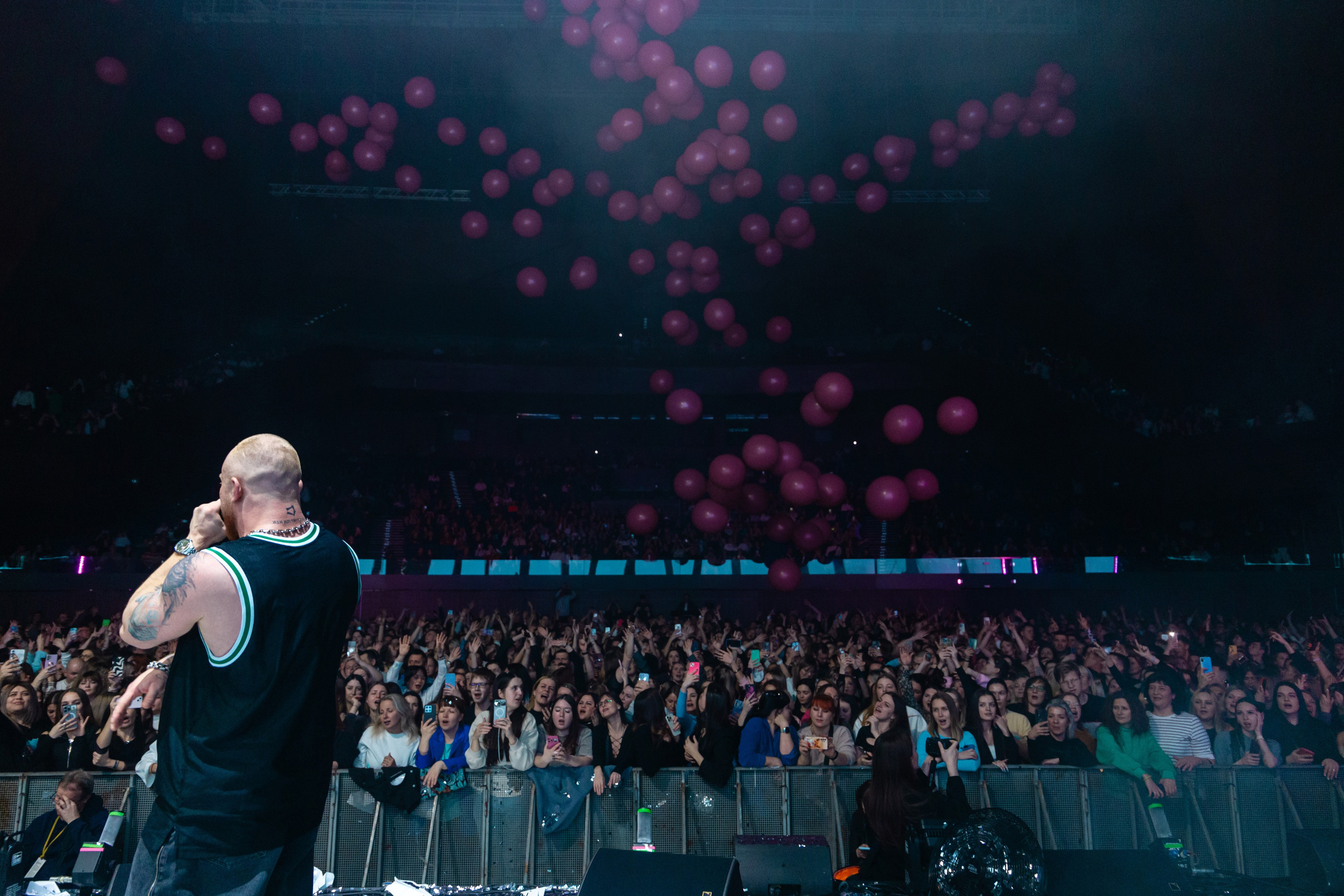 Концерт Лёши Свика