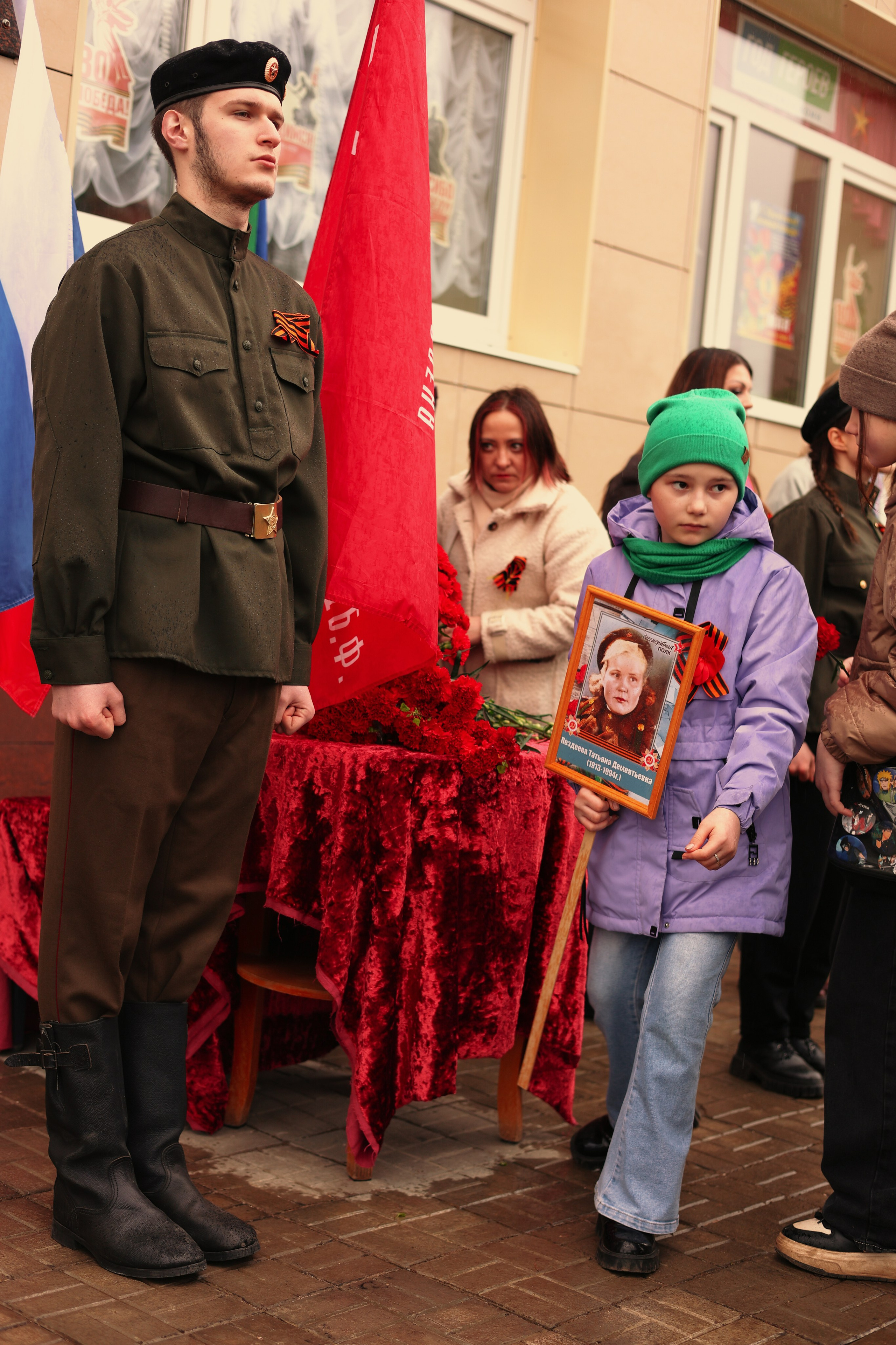 9 мая — «Родной дом». Фотограф в городе Киров Денис Вербин