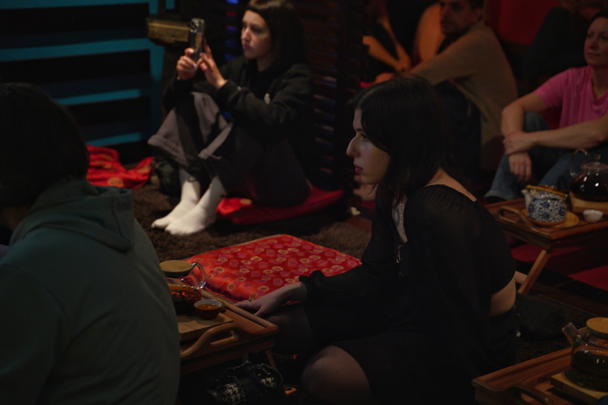 Выступление Forest jam project в Открытом в чайной Чаван. Портретный и репортажный фотограф Наталья Горобец