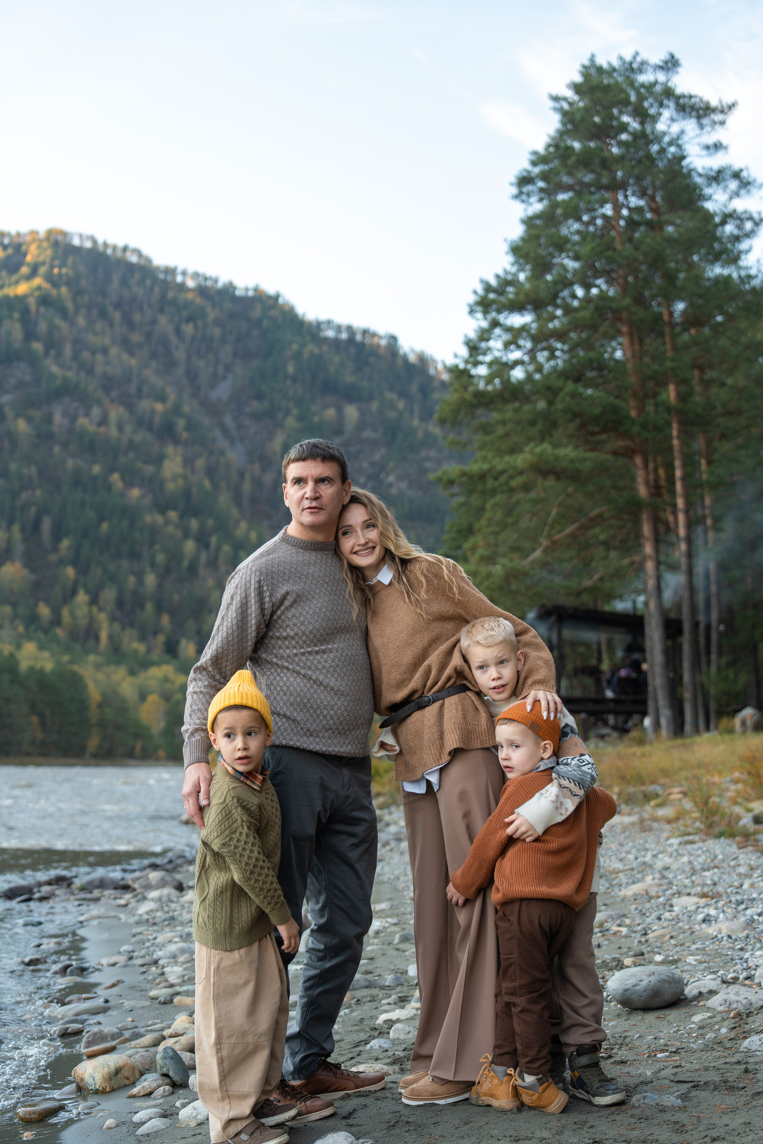 Семейная фотосессия в Москве для большой семьи. Свадебный фотограф в Москве Анна Полушина