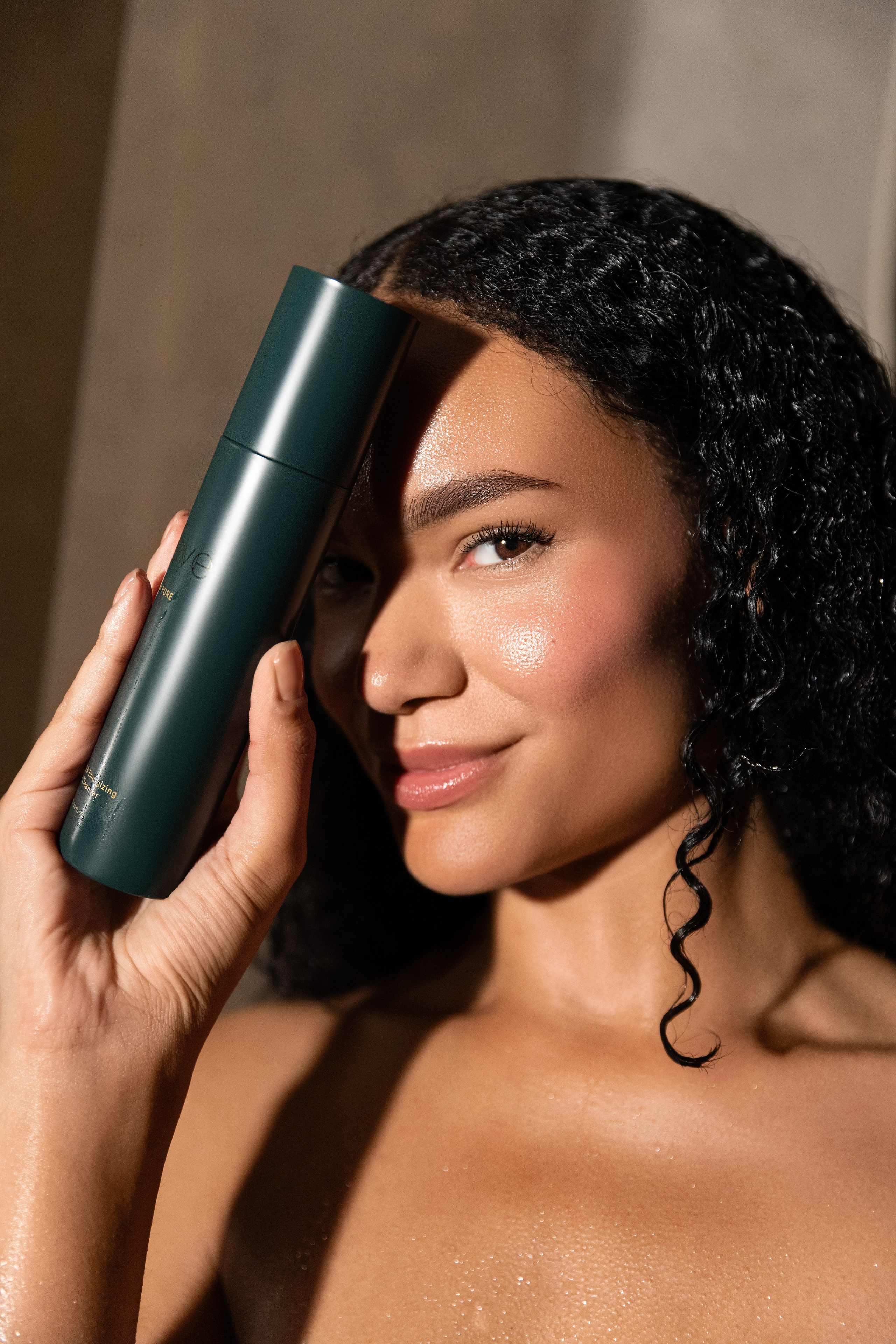 Ph: @vanheesphotography                                                                                         Retoucher: @retouch.komissarova                                                                                          Model: @kyarajoella     