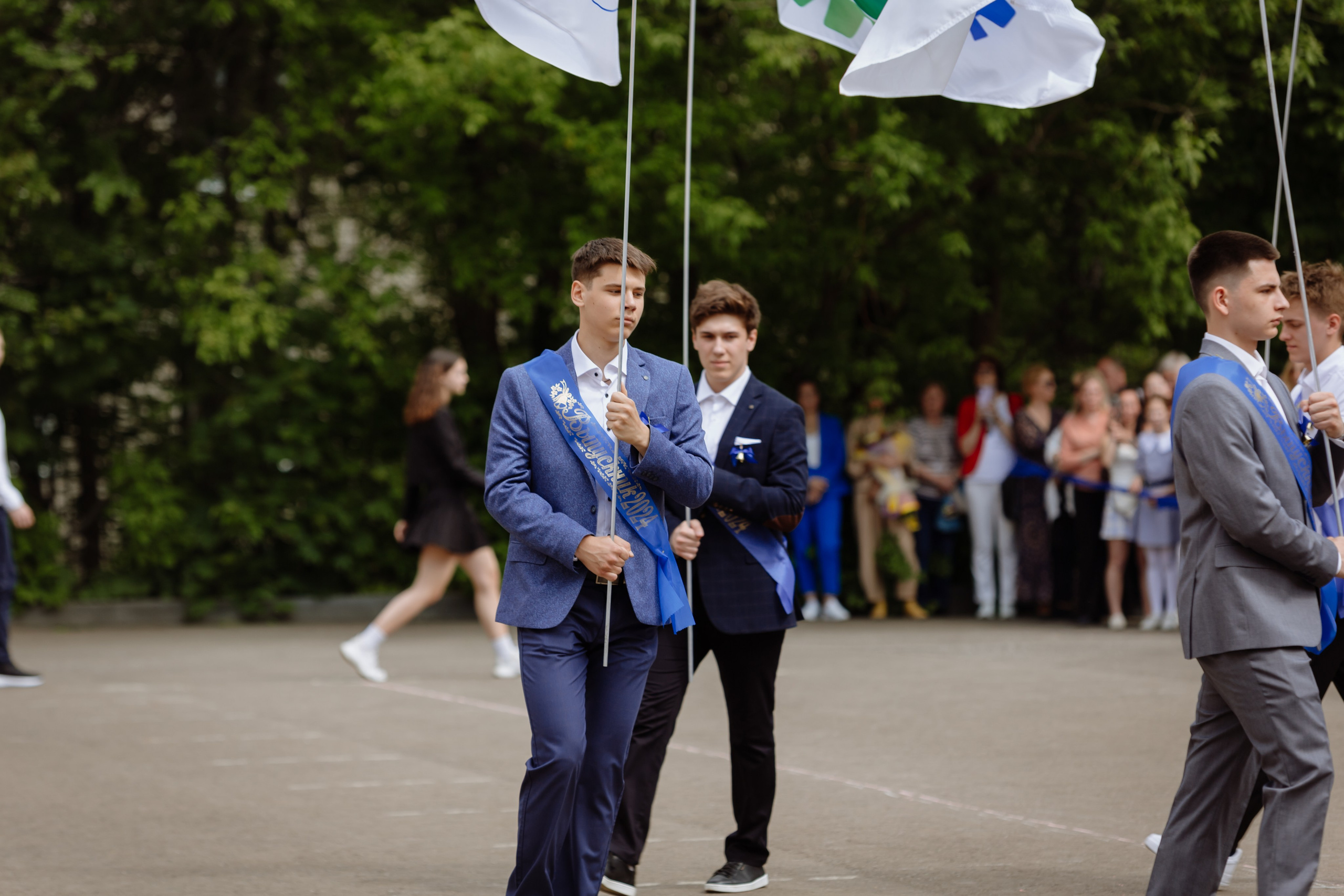 Последний звонок 2024 (3 часа фотосъемки). Профессиональный фотограф Надежда Антонова