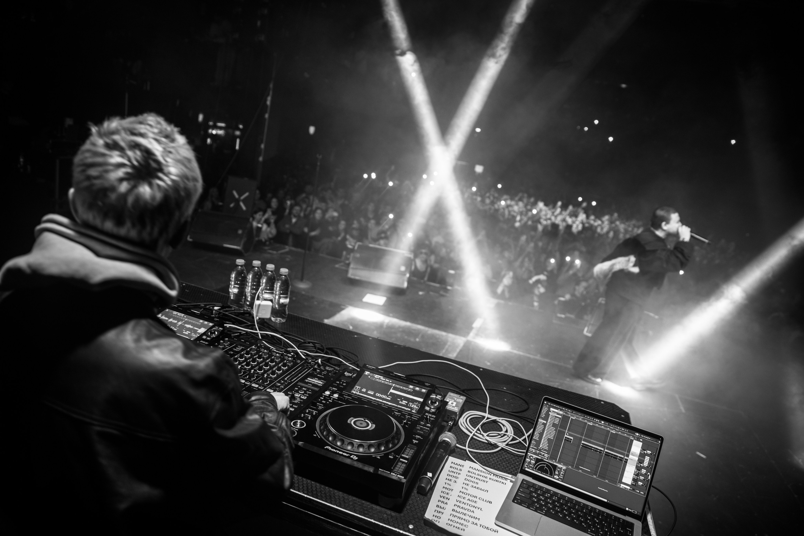 SHOWS. DRIPSTOCK MAG