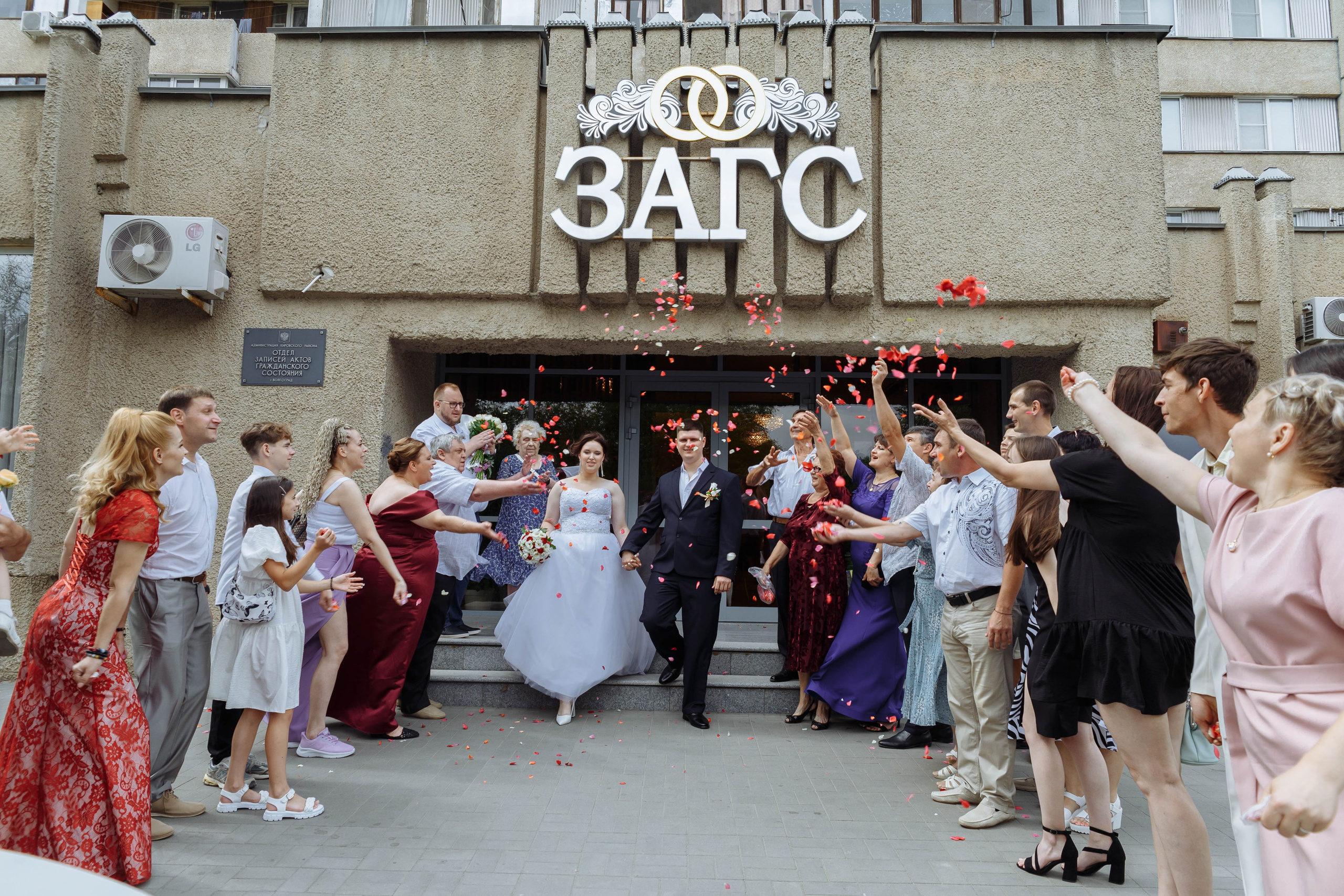 Татьяна и Виктор: настоящая русская свадьба. Событийный фотограф Максим Бескоровайновнов