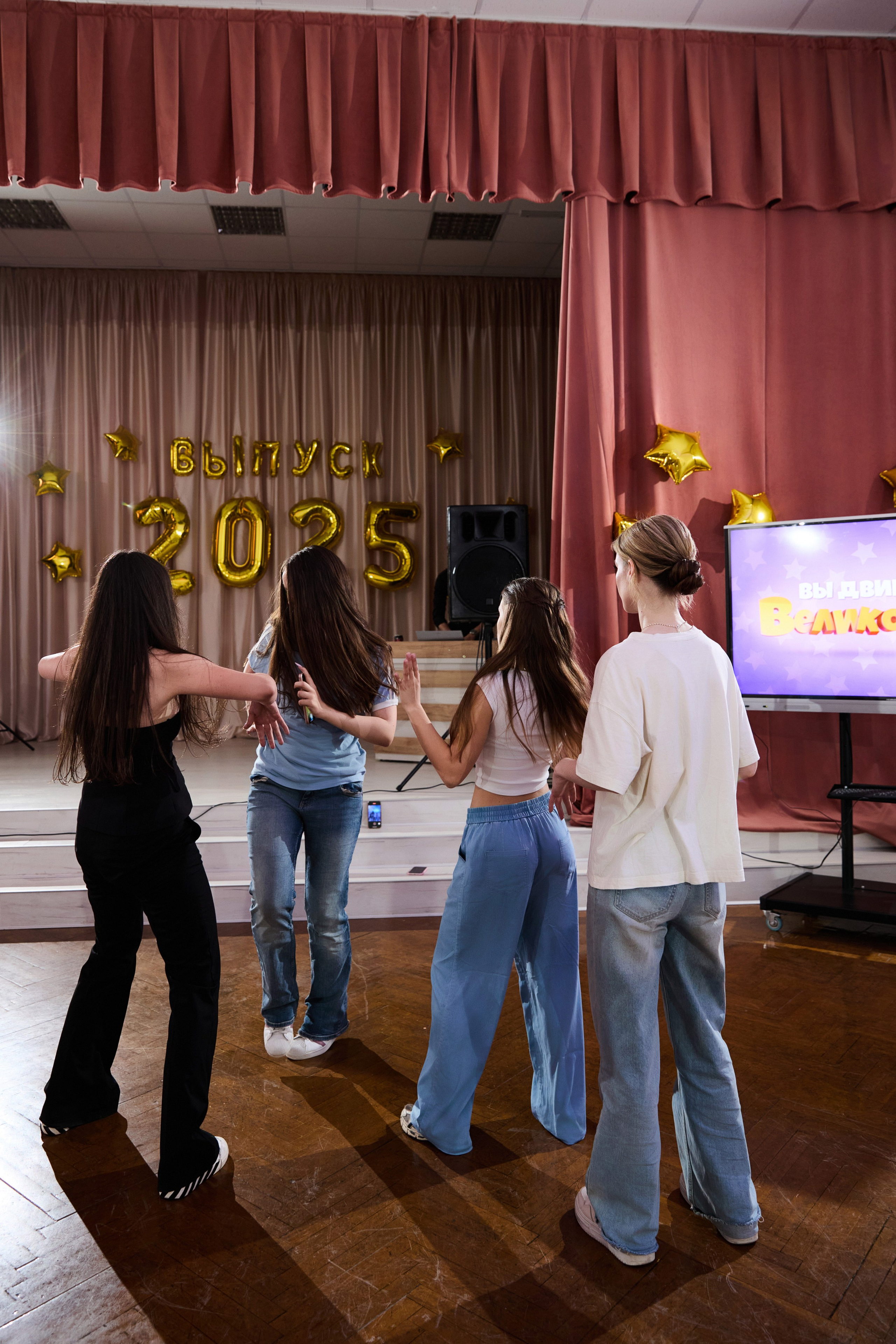 Выпускной 11 класс. Свадебная, репортажная фотосъемка и видеосъемка в Минске. Илья и Юлия Ширмановы. Фотограф | Видеограф | Минск