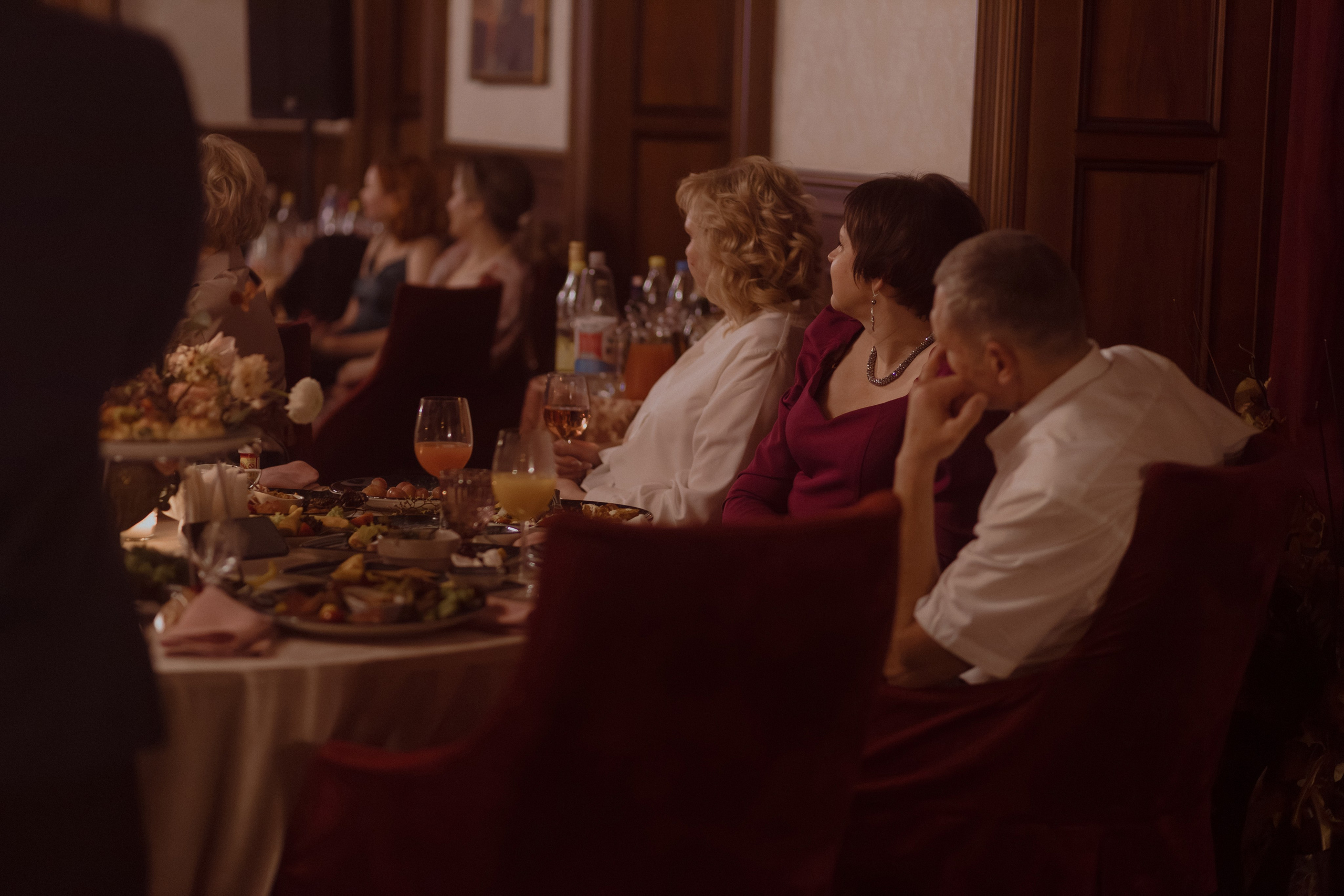 Welcome back to your own dinner party. Фотограф Лия Козловская Минск