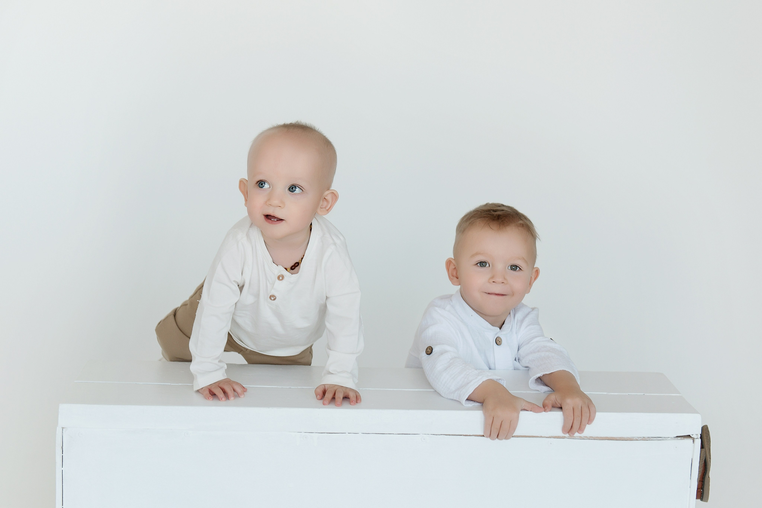 Семейная съёмка большой семьи в Москве. Детский фотограф в Долгопрудном и Москве