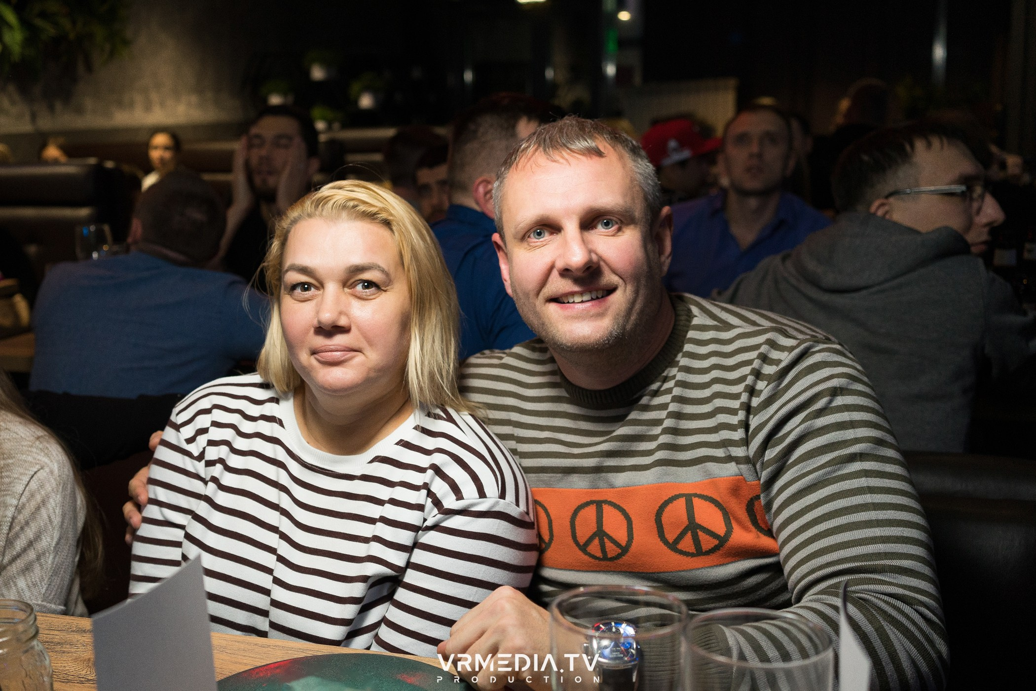 Эйнштейн Party в баре «Друзья»