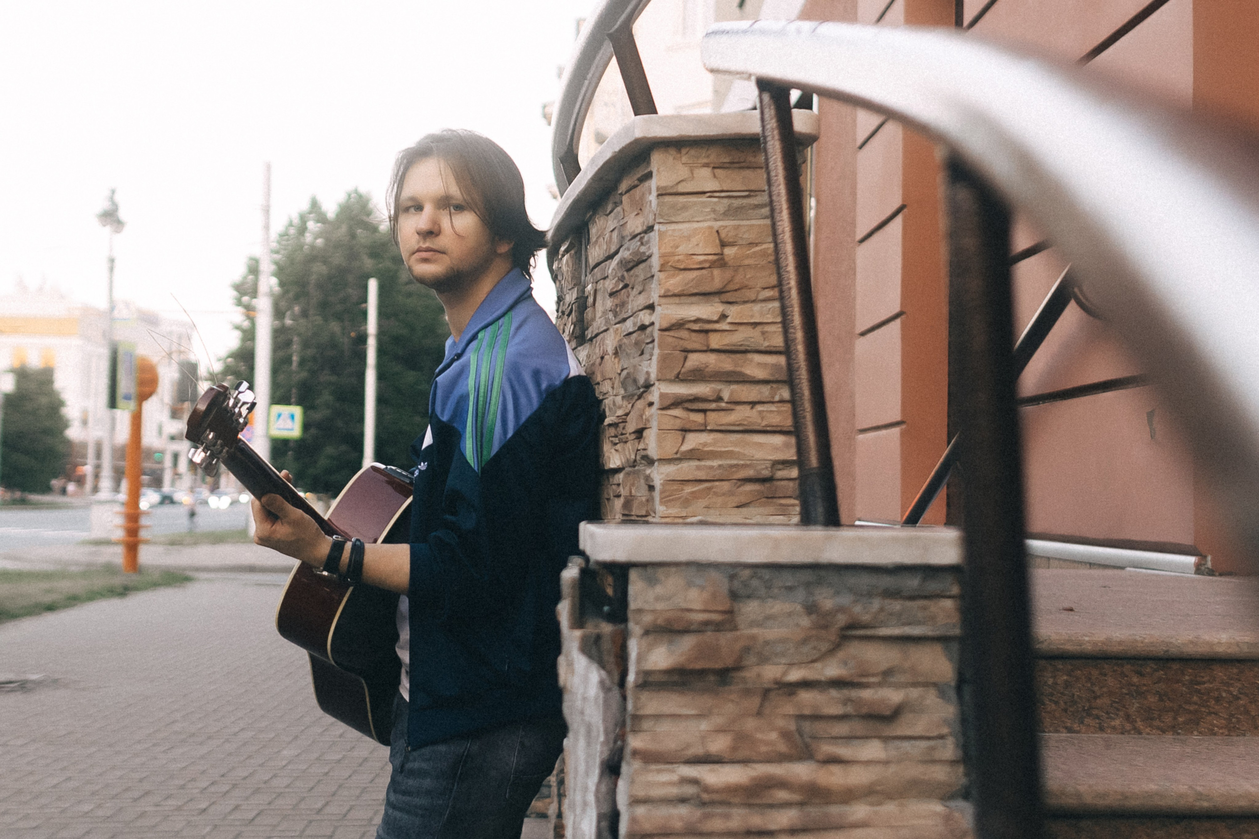 Портретная фотосессия в городе для Евгения — фотопрогулка