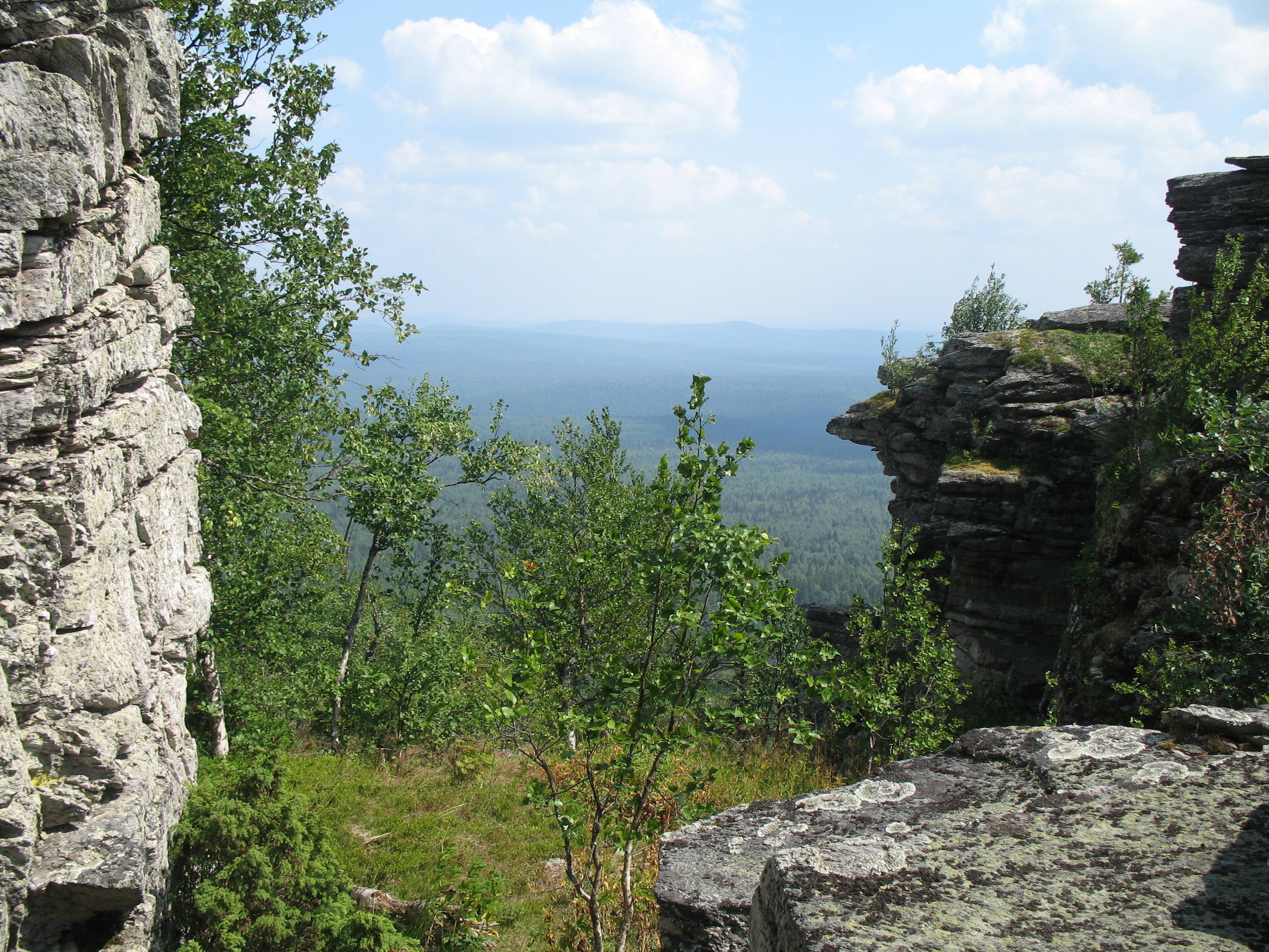Здесь начинается тропа, по которой нам предстоит спускаться вниз, чтобы вернуться в лагерь.  