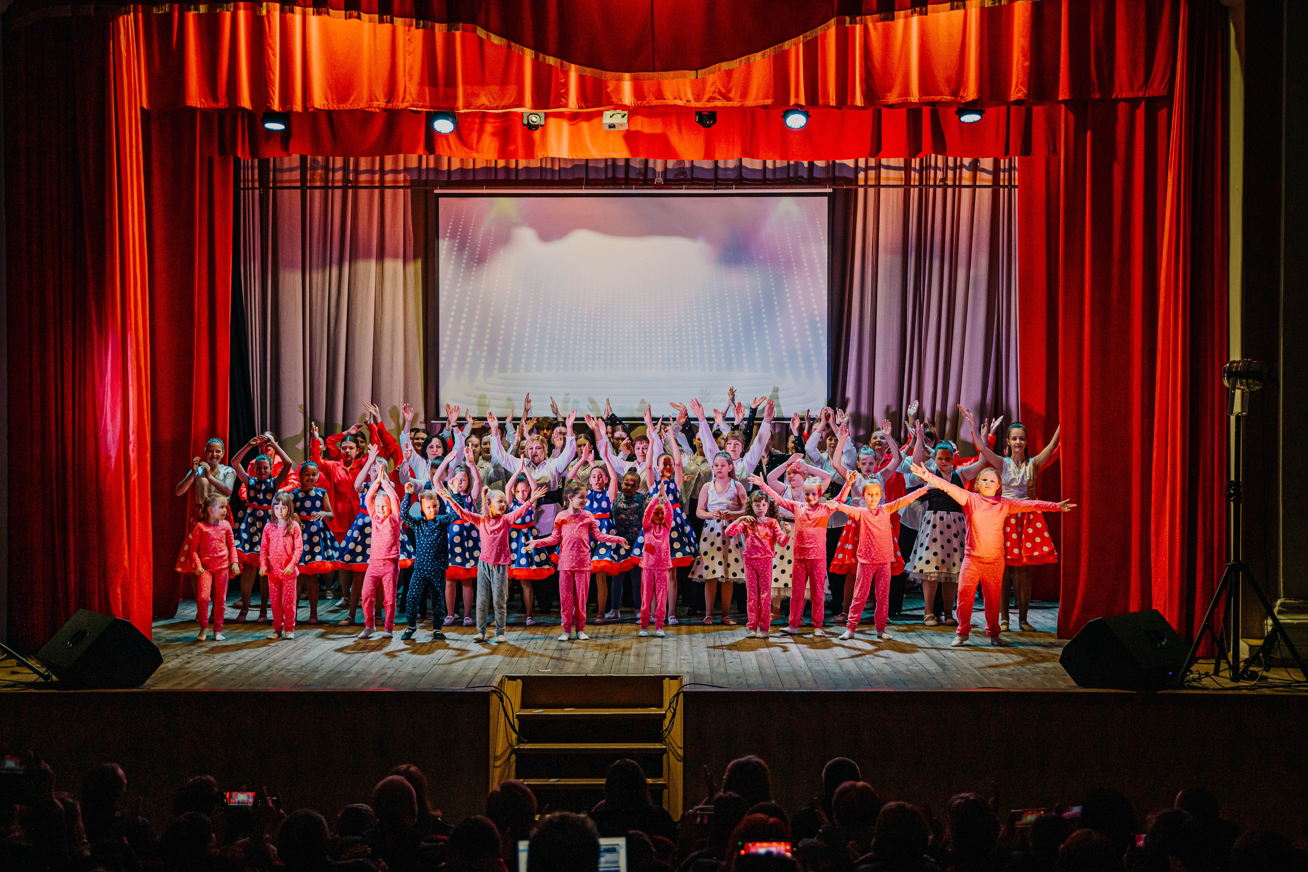 Отчетный концерт хореографического коллектива Пульс!. Фотограф Дарья Маташкова
