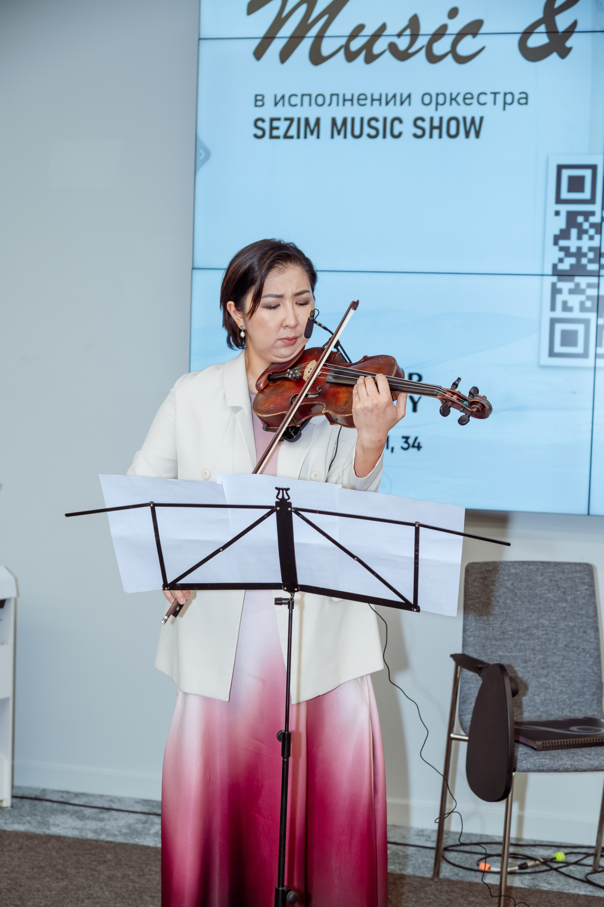 Бенефис «Музыка в словах» (репортаж). School Photographer In Astana Tabakova Natalya