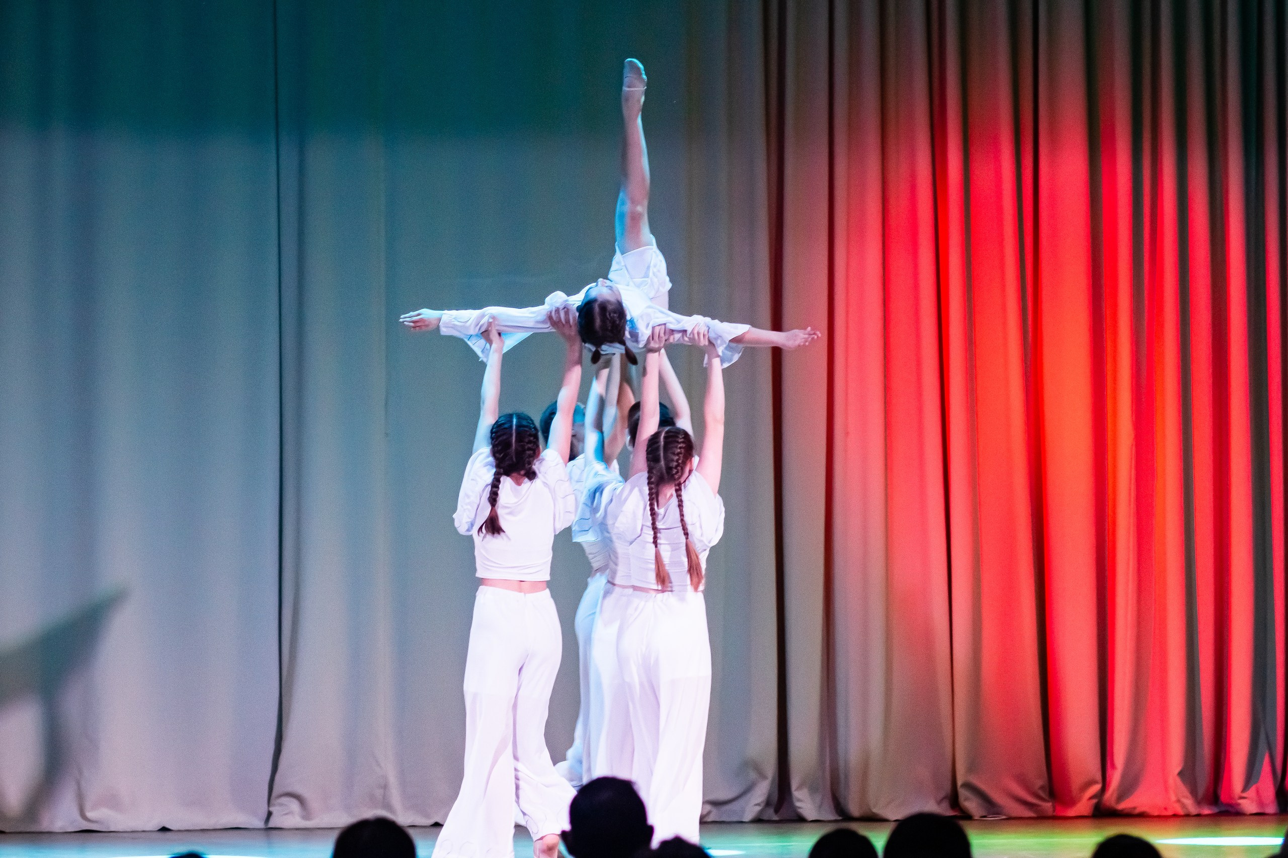 Отчетный концерт Персея май 2024. Фотограф — Новосибирск