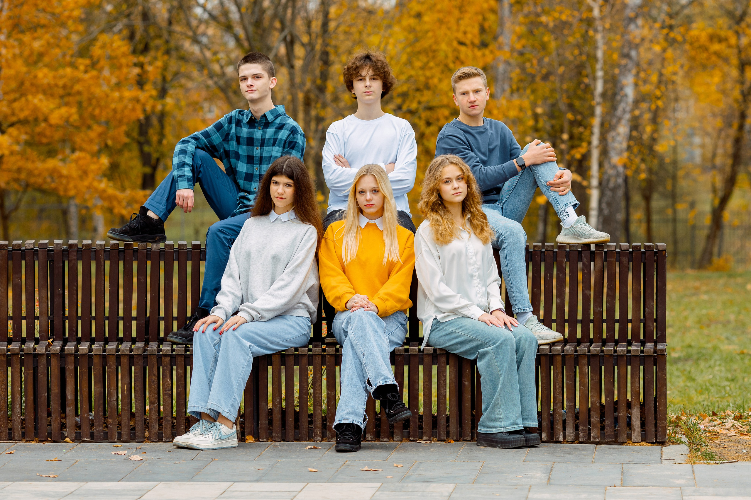 СТАРШАЯ ШКОЛА. Фотокомпания «Алые паруса» выпускные альбомы Москва и МО