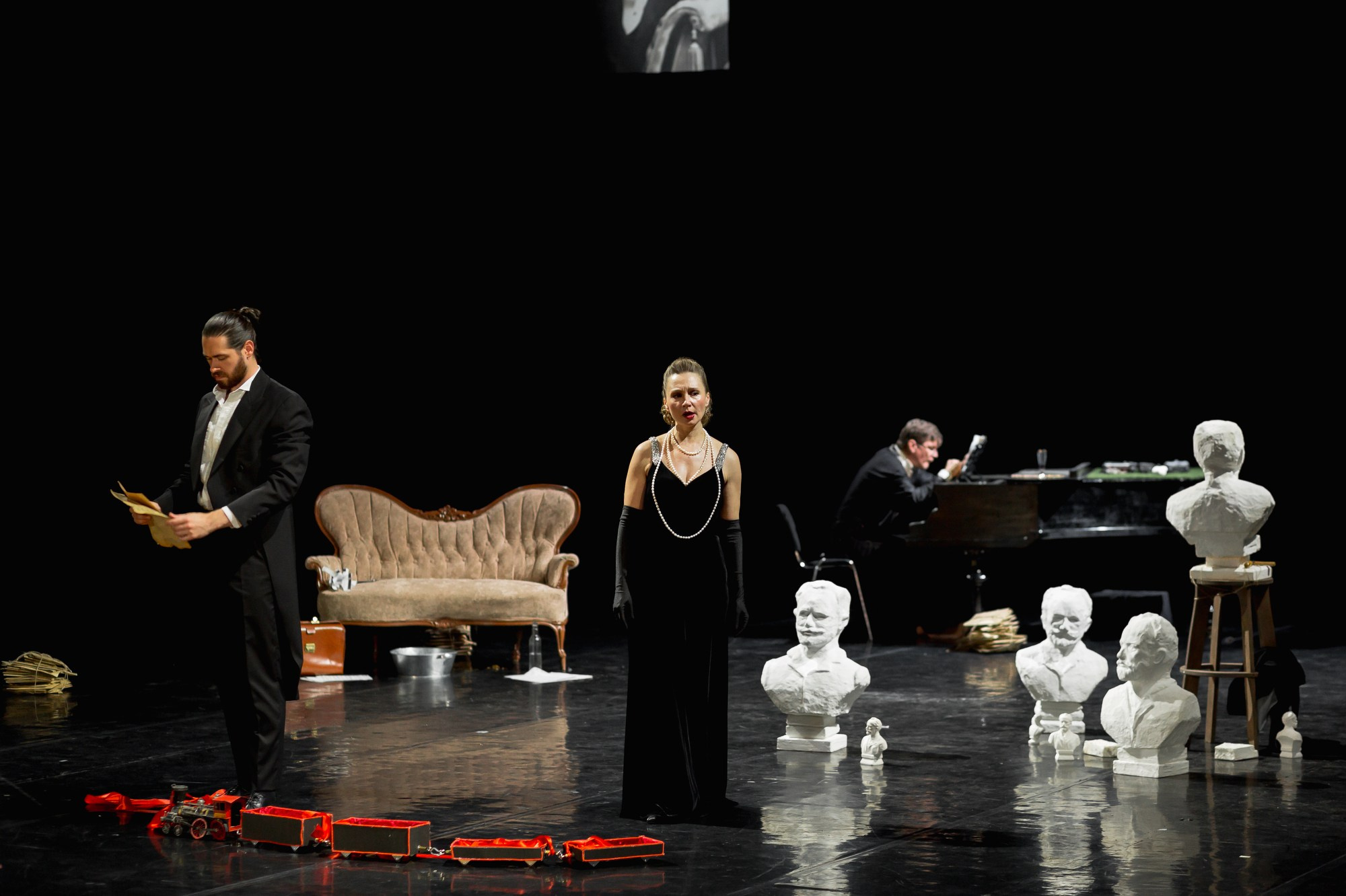 Спектакль Приглушенные голоса в Театре Эрмитажа (+репетиция). Семейный и портретный фотограф в Санкт-Петербурге Андрей Воробьев