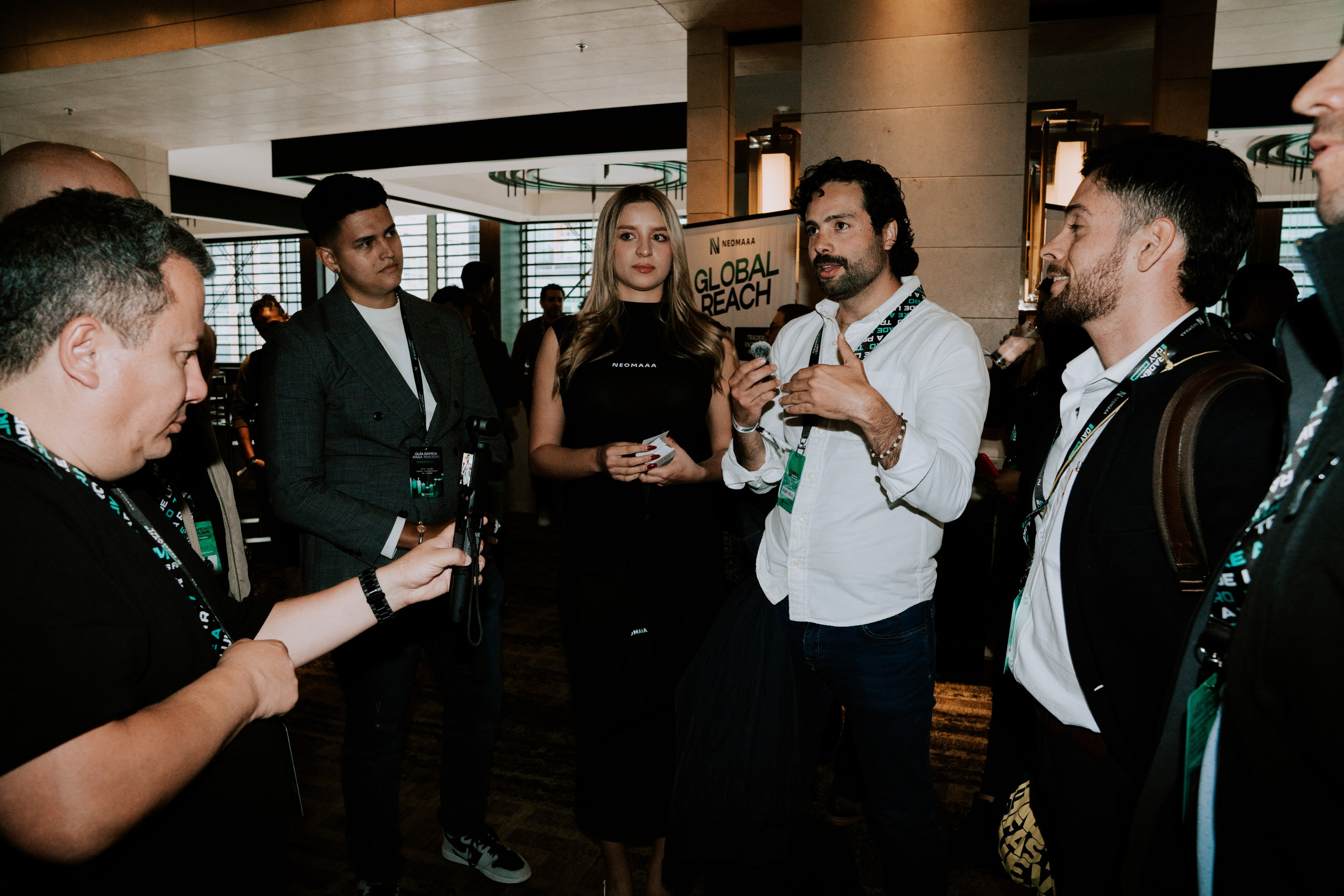 TRADERS DAY By NeomAAA Bogota. NeomAAA Funds Gallery