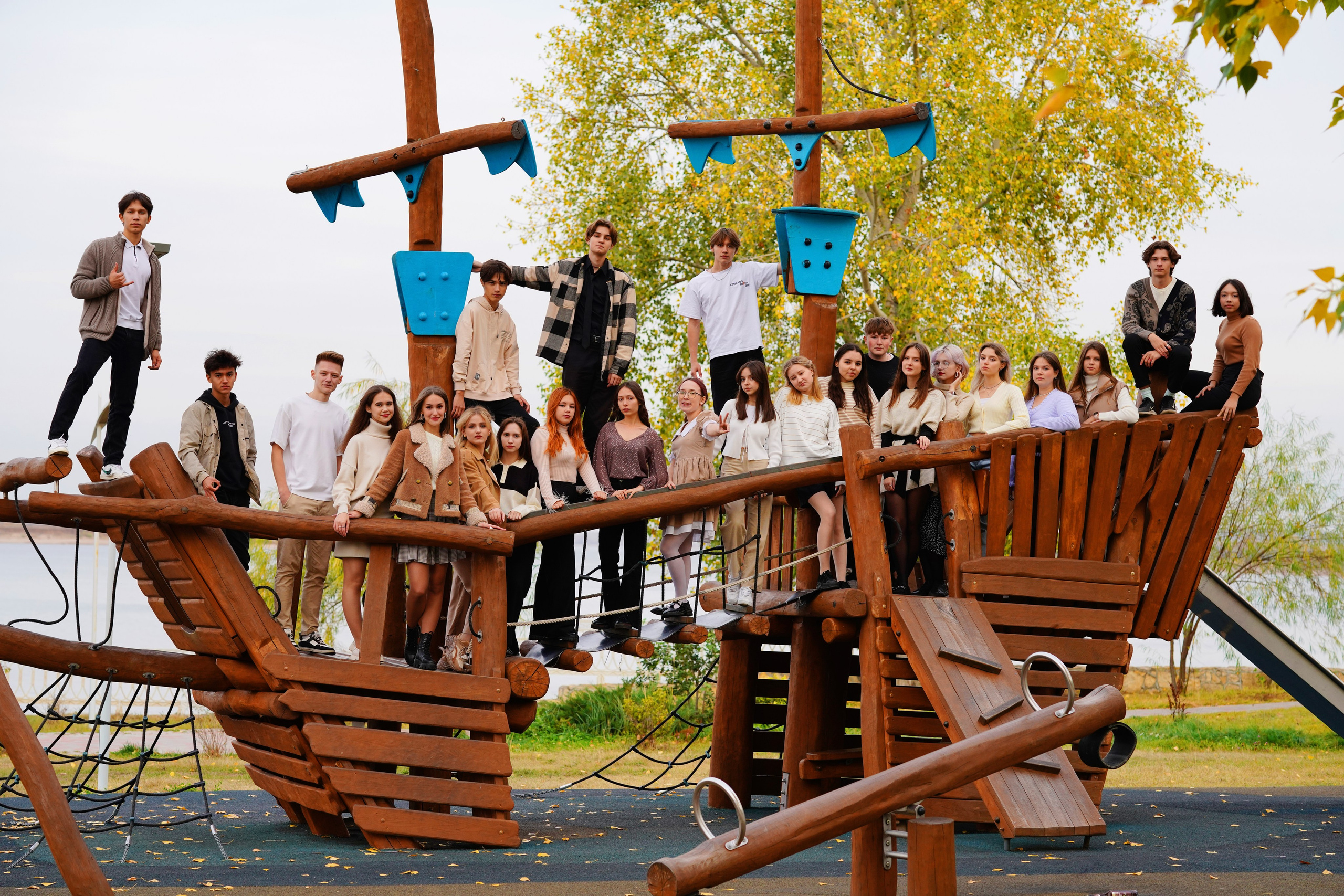 Осень 9,11 класс. Современные выпускные альбомы. Мы делаем не просто альбомы, а стильные фотокниги