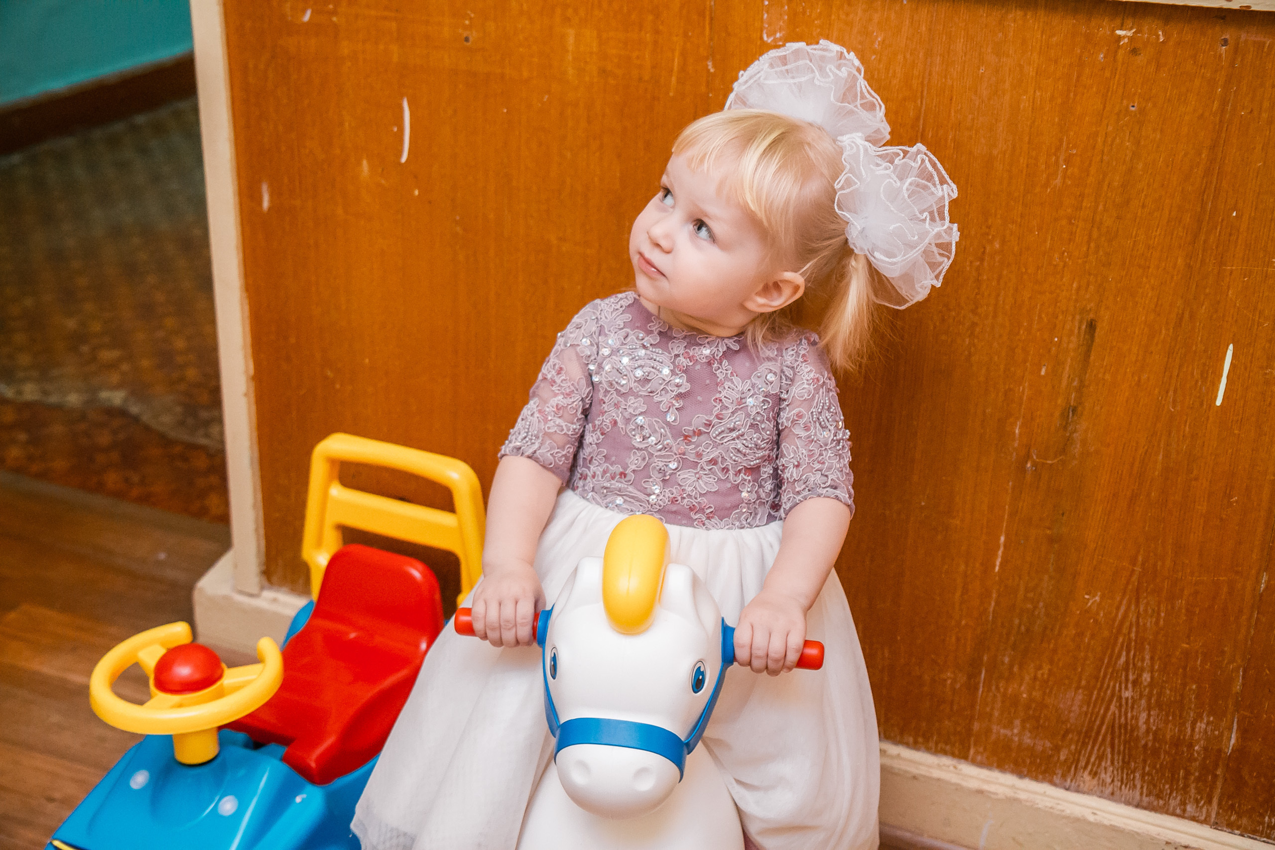 Новый год в ясельках. Фотографиня Мария Дикова