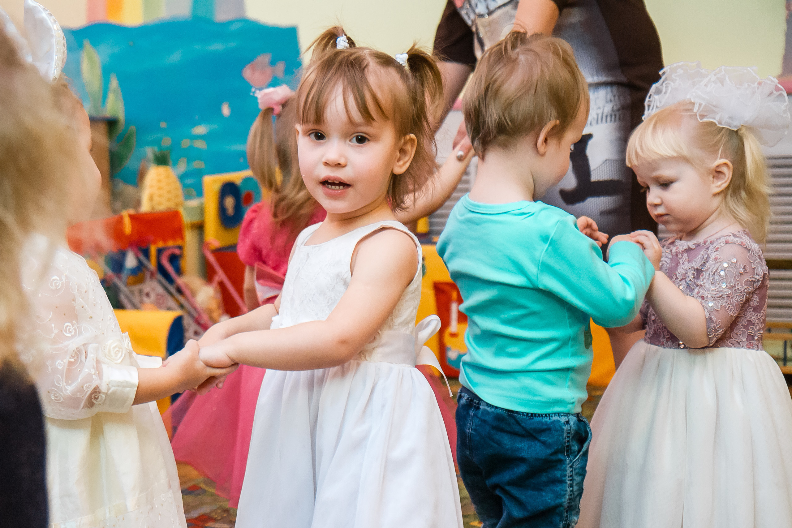 Новый год в ясельках. Фотографиня Мария Дикова