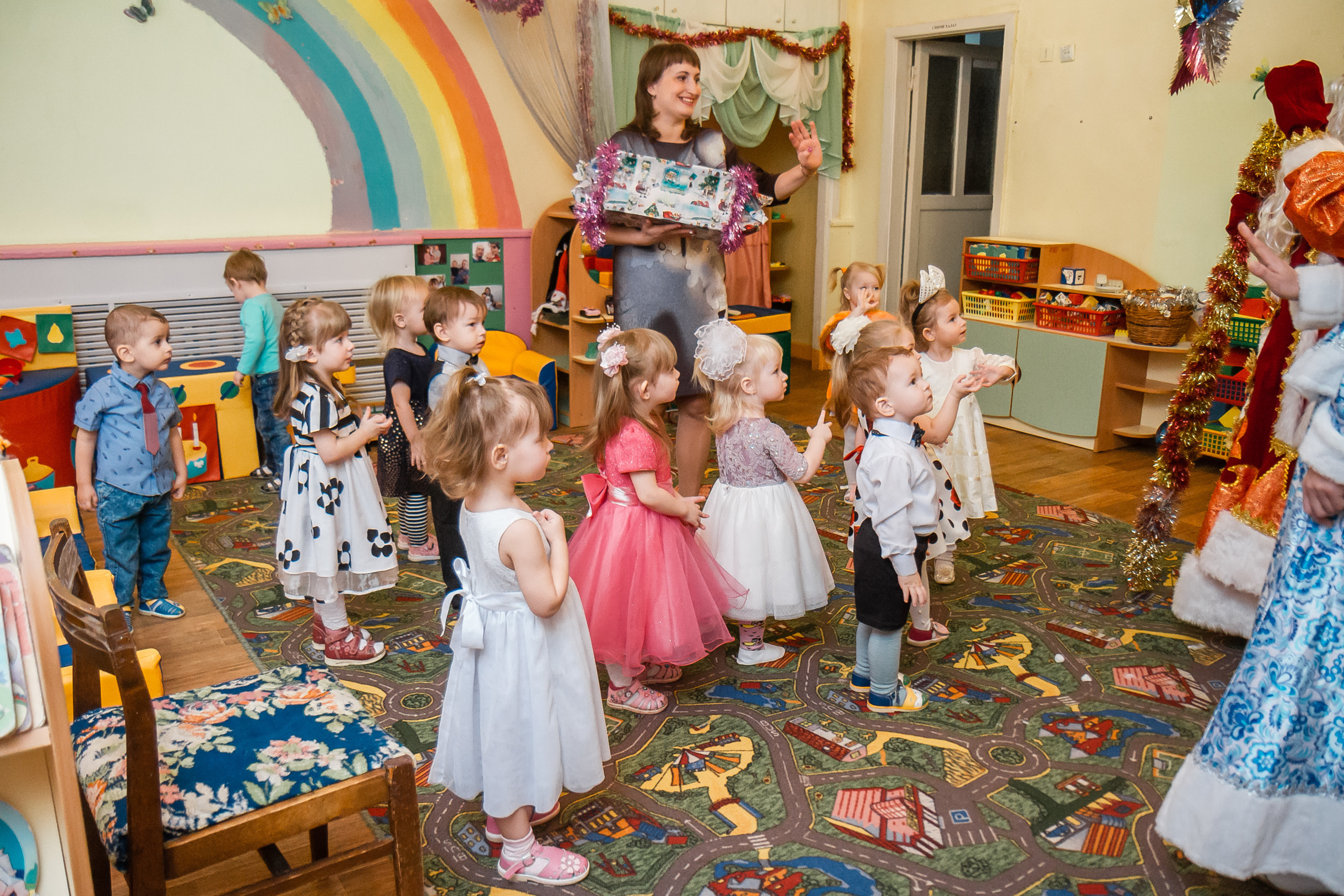 Новый год в ясельках. Фотографиня Мария Дикова