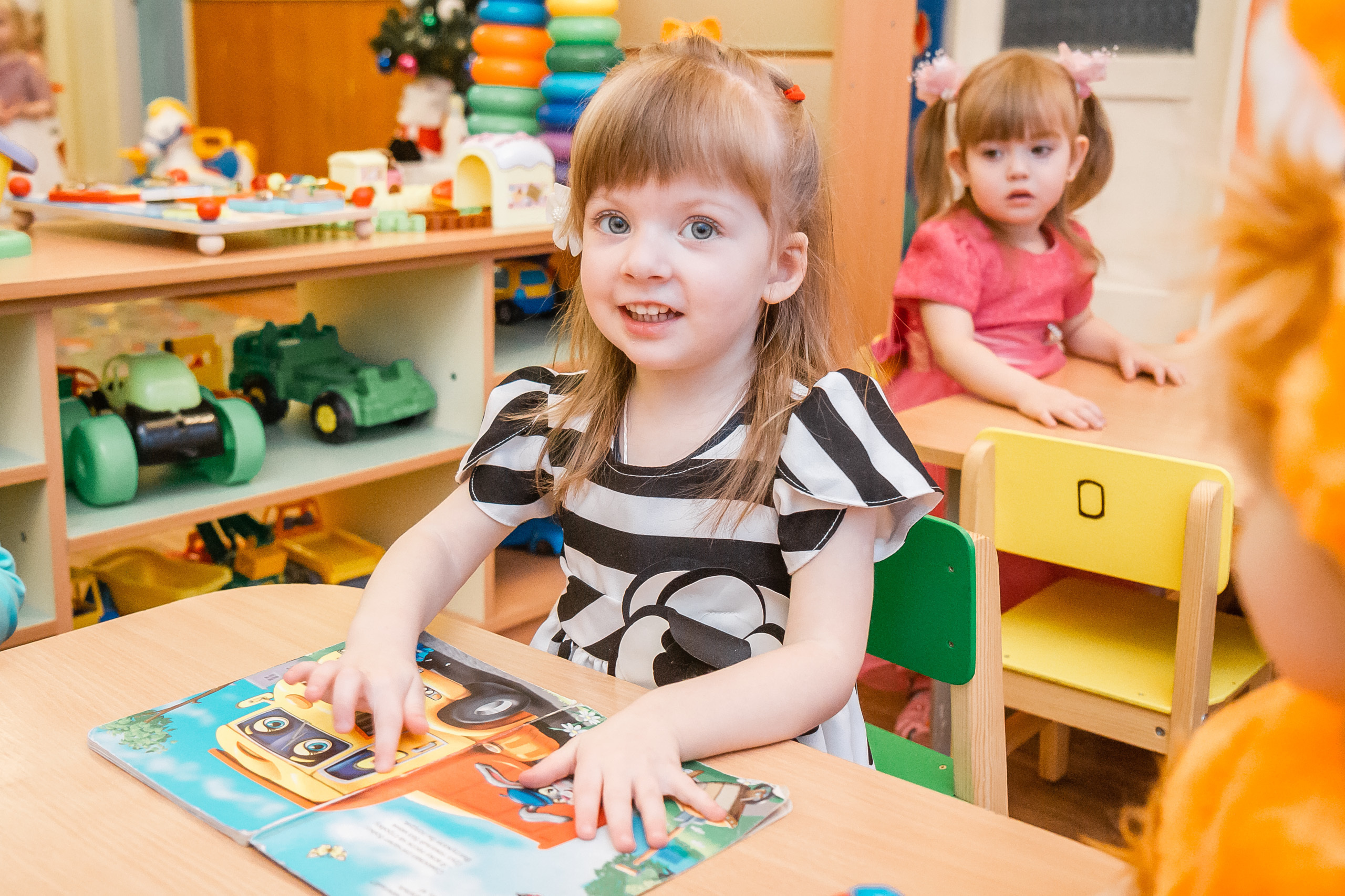 Новый год в ясельках. Фотографиня Мария Дикова