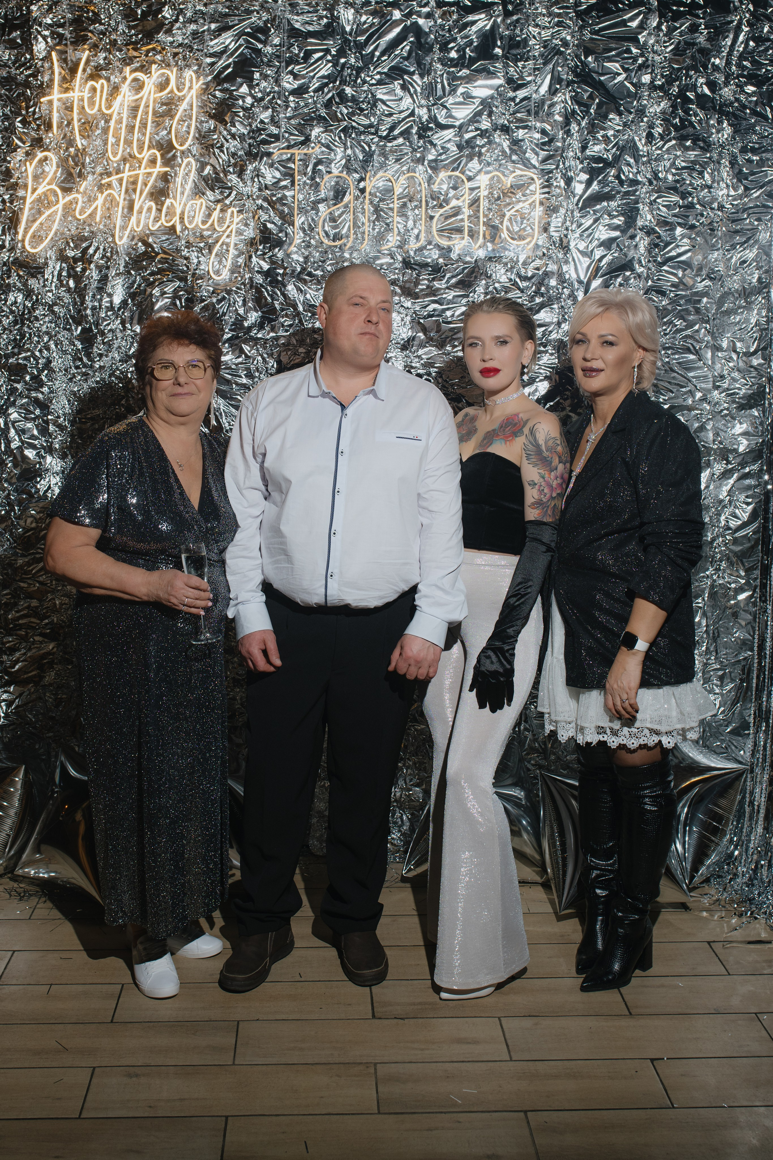 День рождения Томы — Let`s Talk Bar. Свадебный фотограф Екатеринбург/Челябинск — Любовь Волохова