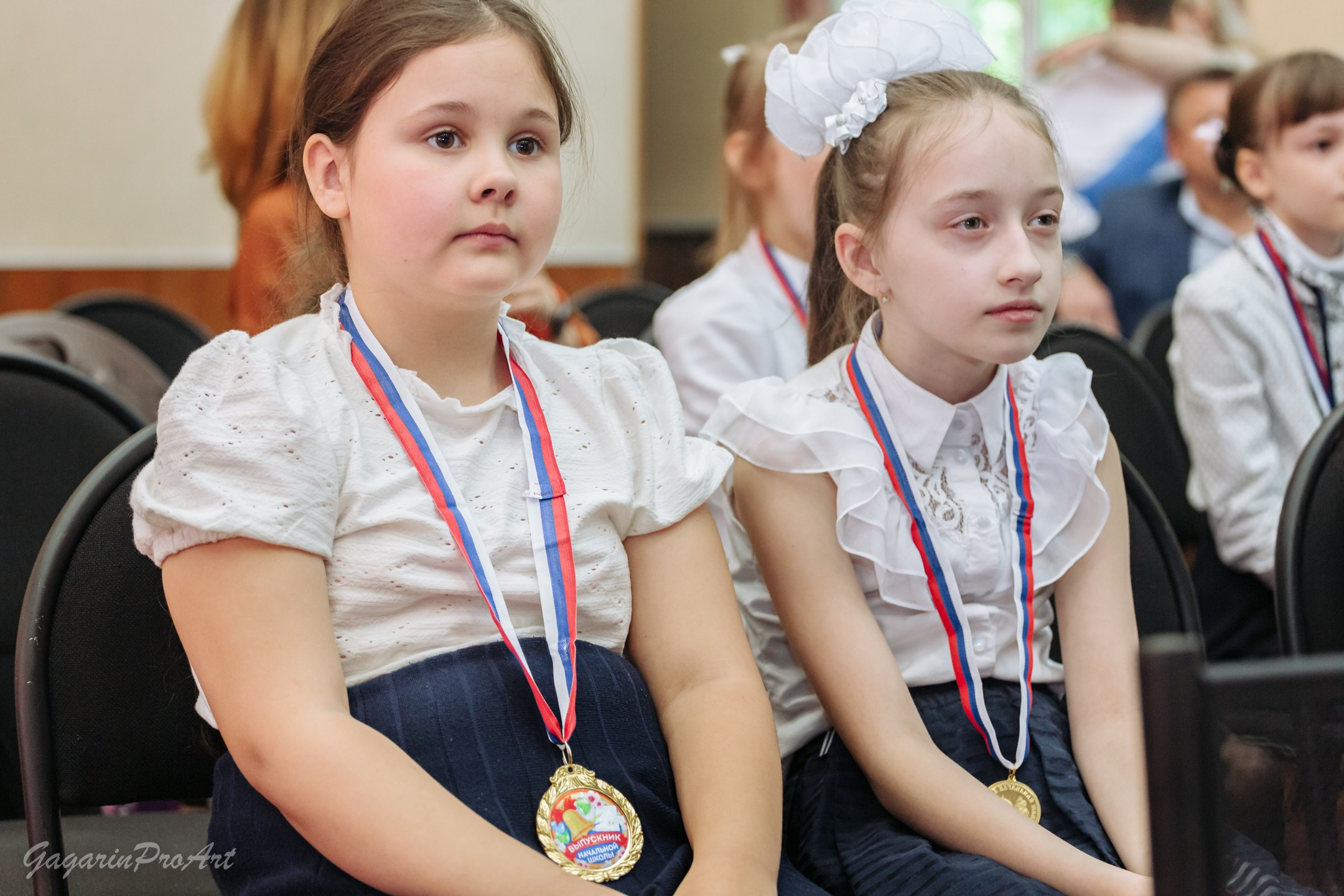 Репортаж в школе на выпускной. Фотограф на выпускной. GagarinProArt