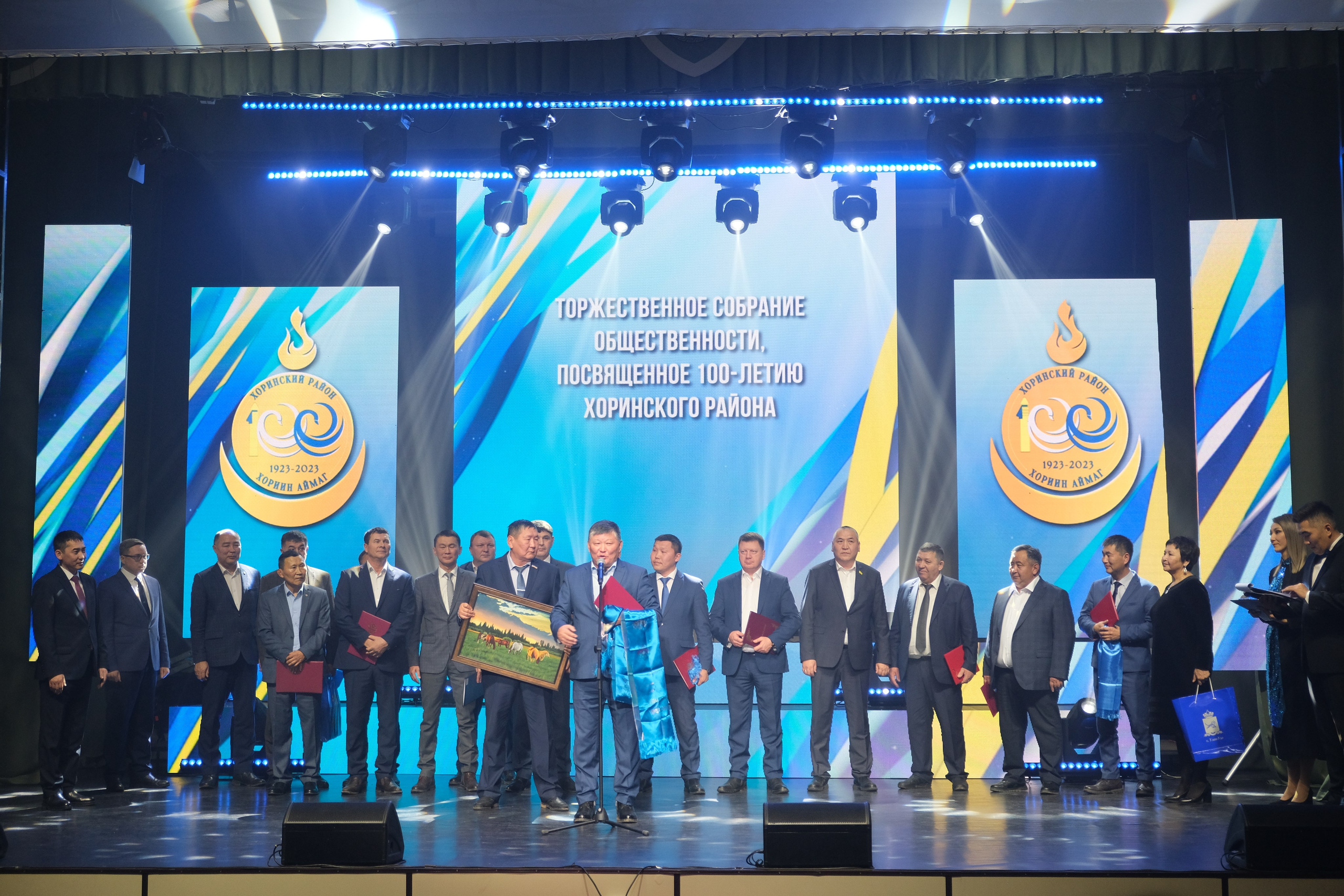 Концерт, посвященный 100-летию Хоринского района. Сэсэг — дочь степи | семейный фотограф