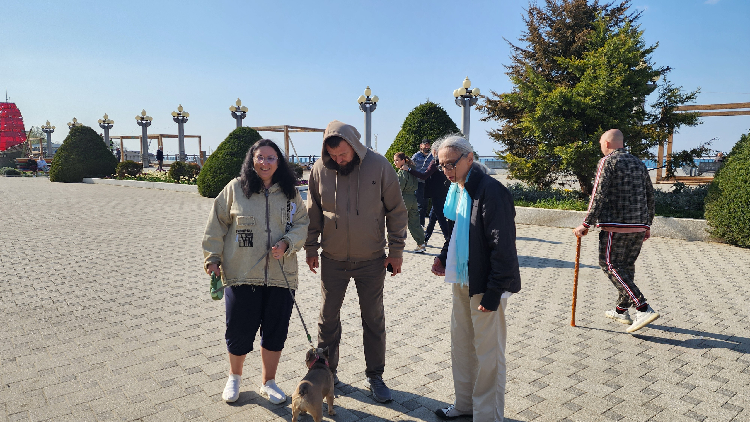 2025-04-24 Анапа: Прогулка. Собор Отрасли