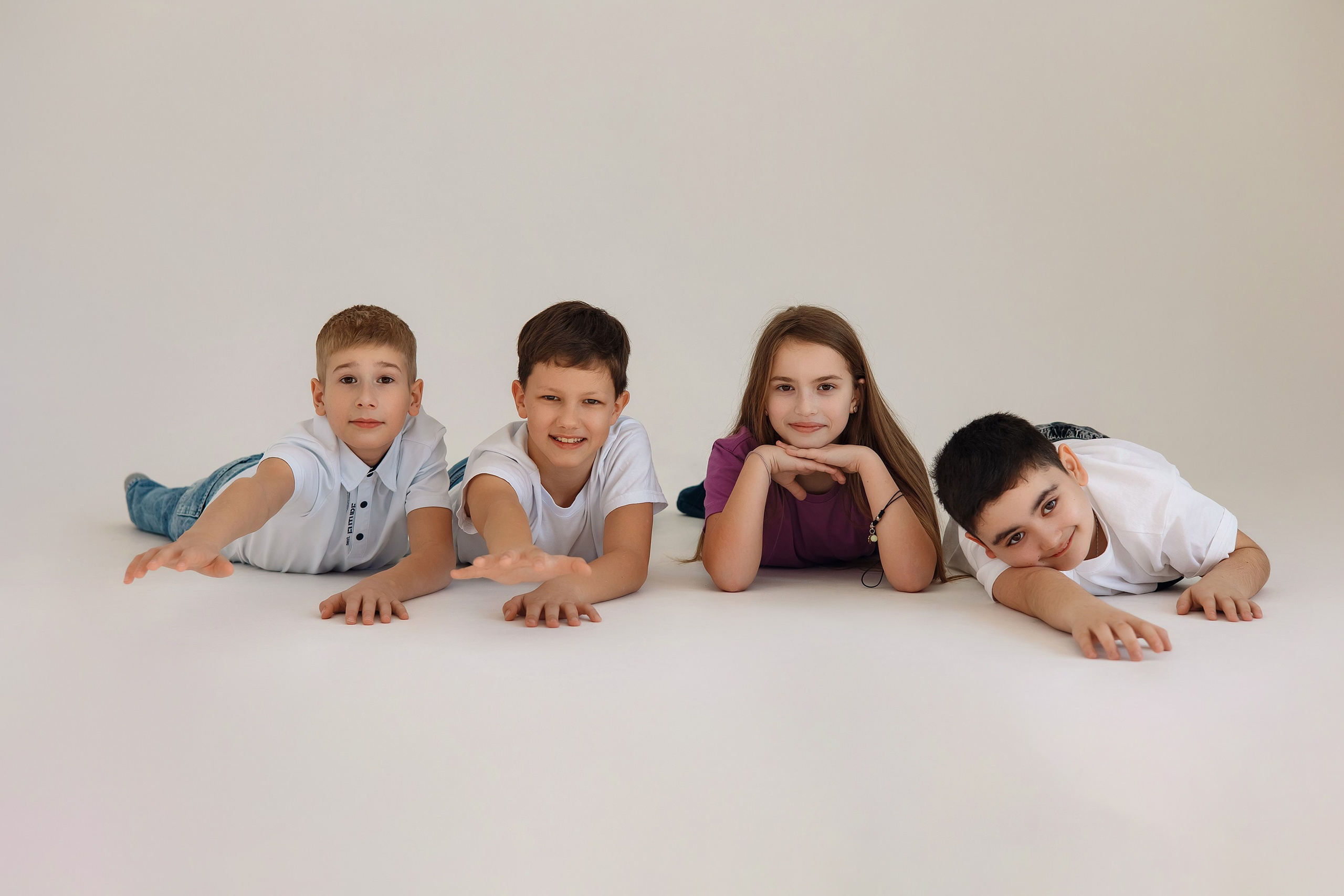 4 класс съемка в фотостудии. Фотограф Любовь Корниенко, Примоский край