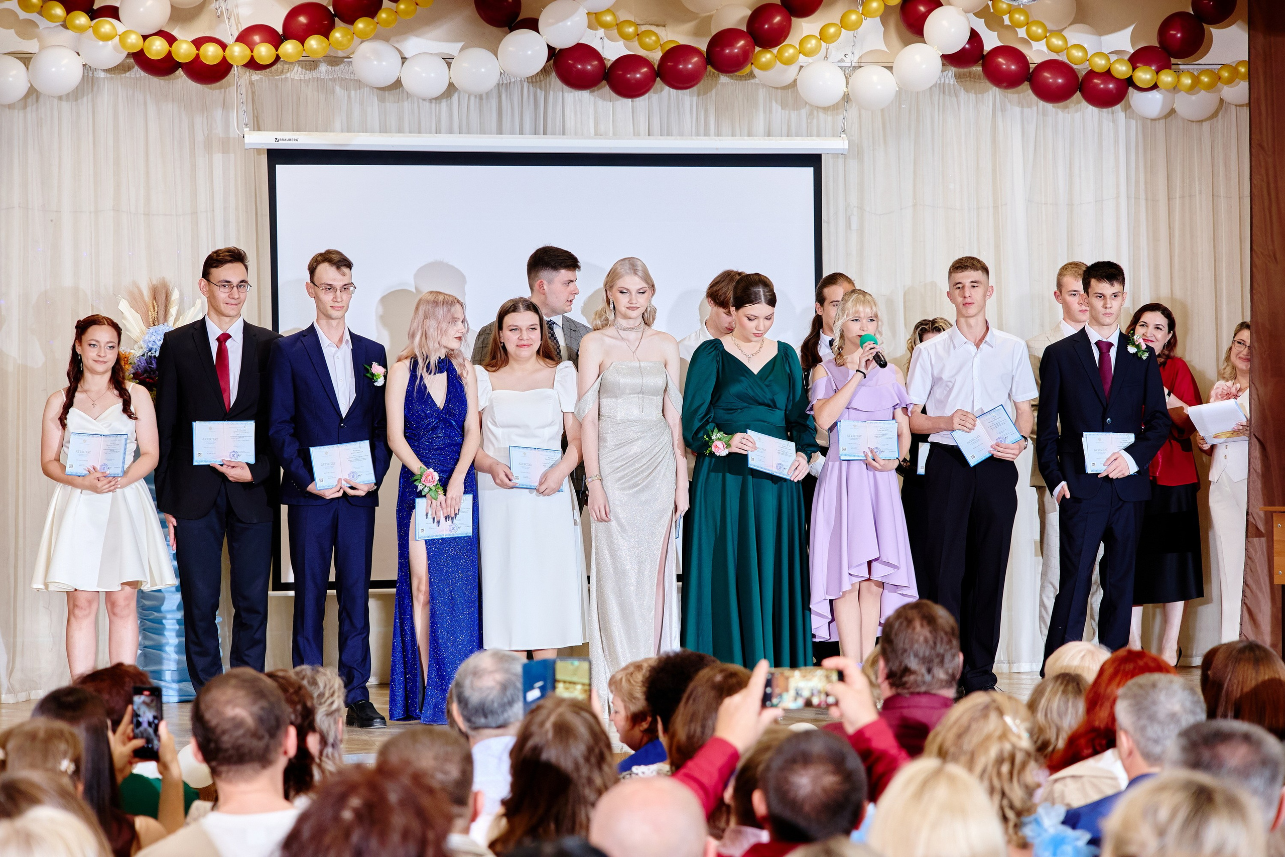 Выпускной 35 Сош. Фотограф Выпускные альбомы Таганрог Сергей Коробченко