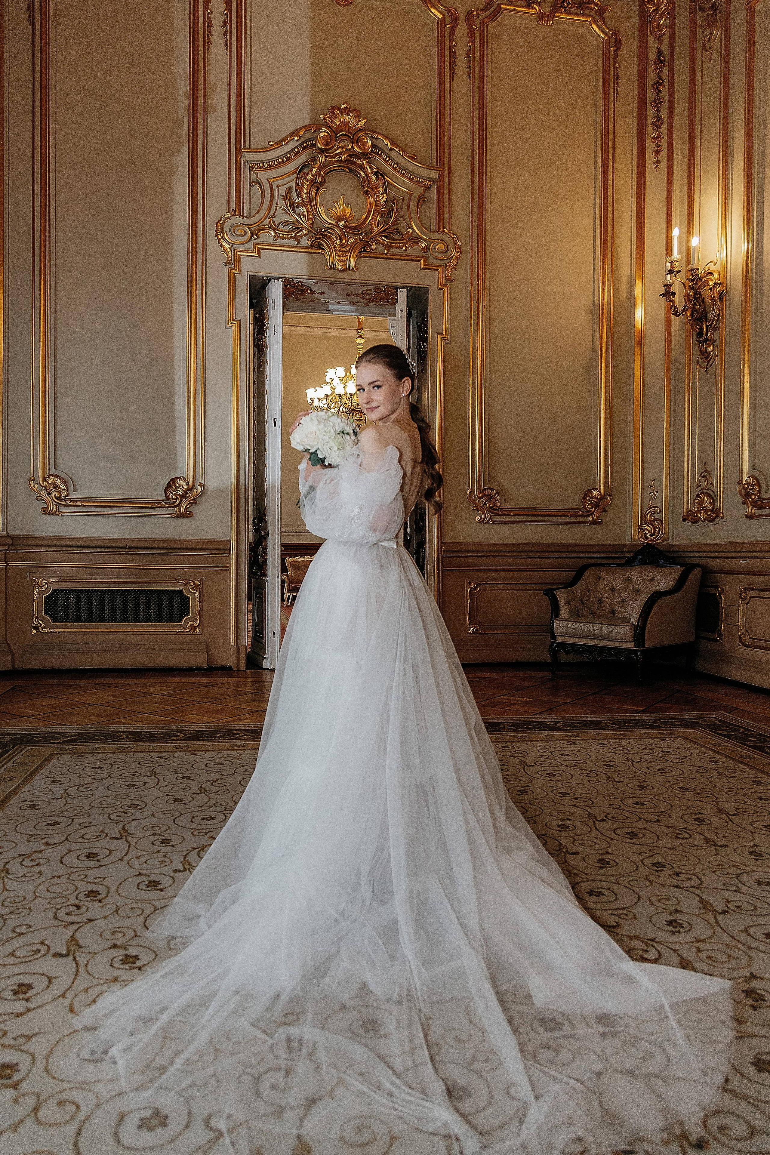 Ульяна и Александр: Первый Дворец, теплоход и банкет. Душевный фотограф в Санкт-Петербурге. Свадебные и семейные фотосессии