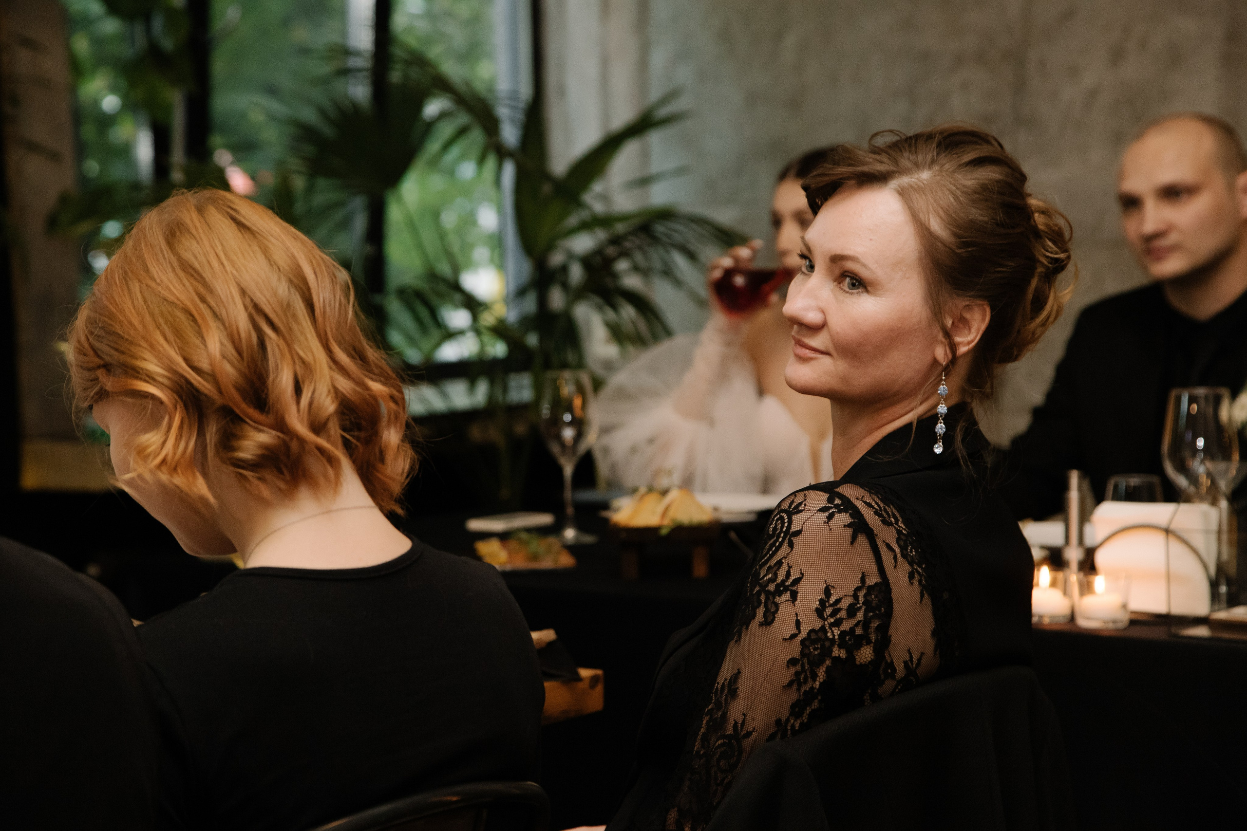 Цветочная локация. Свадебный фотограф Челябинск Полина Чеботарь