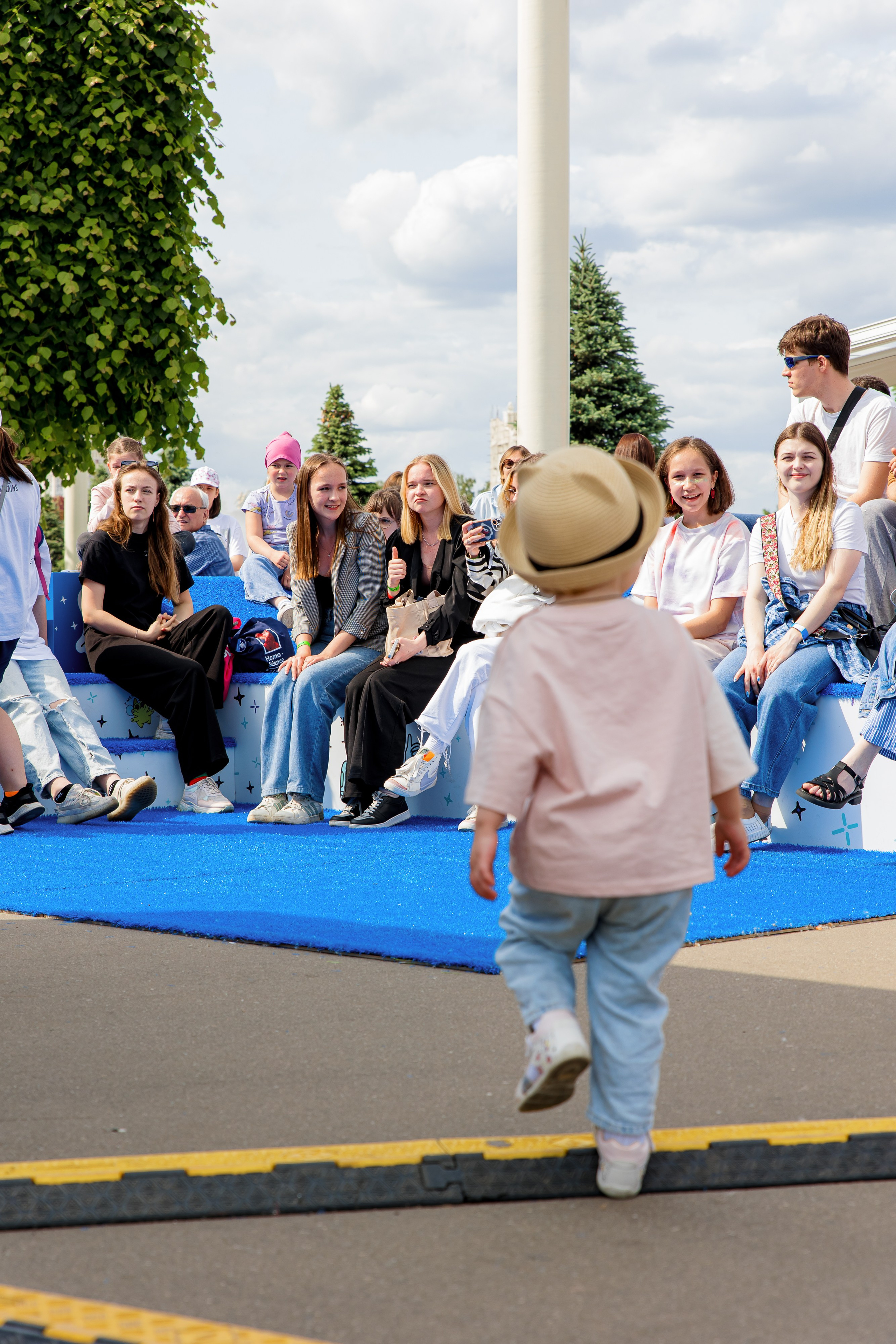 ВК Сферум | Фестиваль «Движение первых». Репортажный фотограф Семён Борисов | Москва