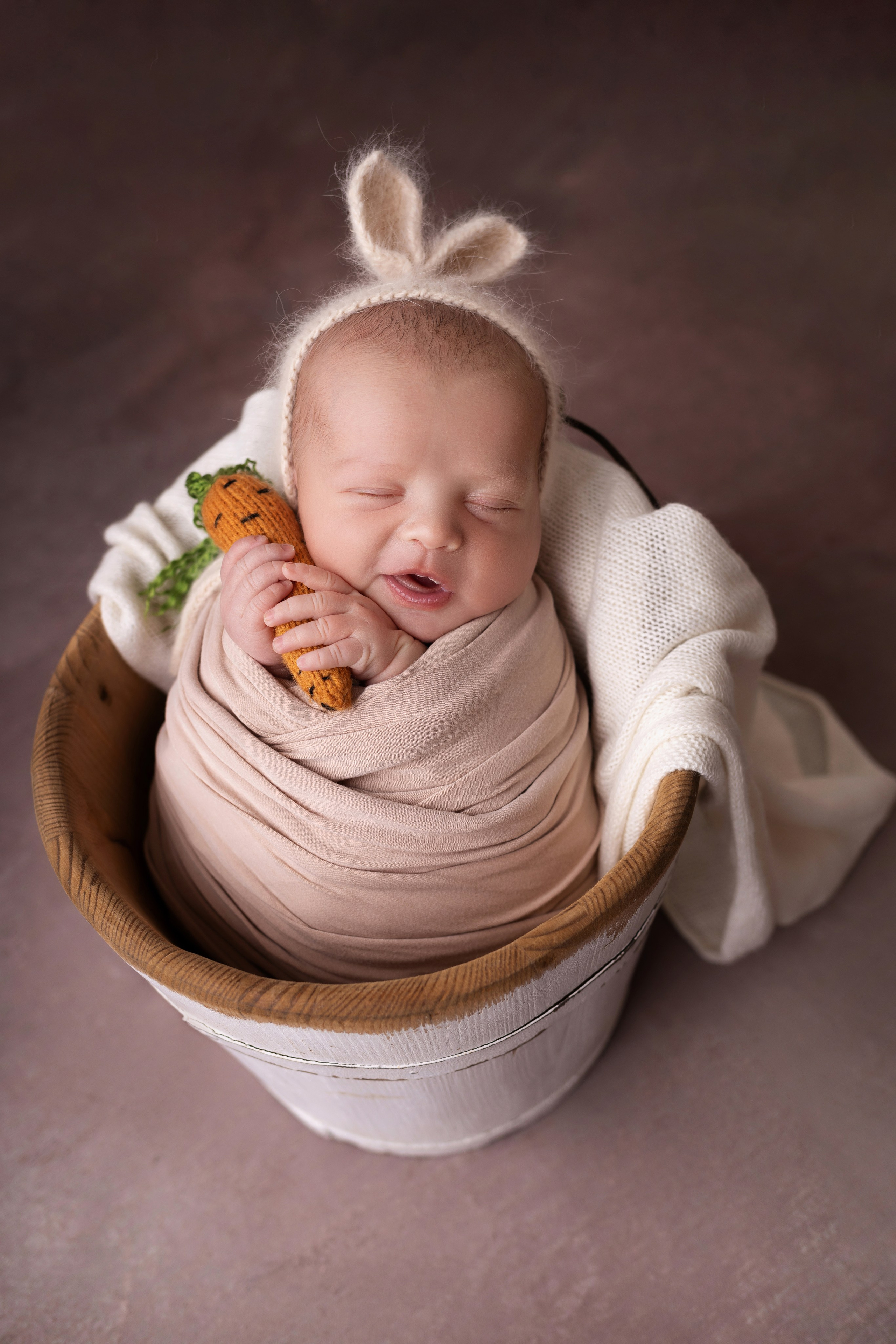 Классическая фотосессия малыша. Фотограф новорожденных малышей в Омске и Омской области Эльвира Камаева