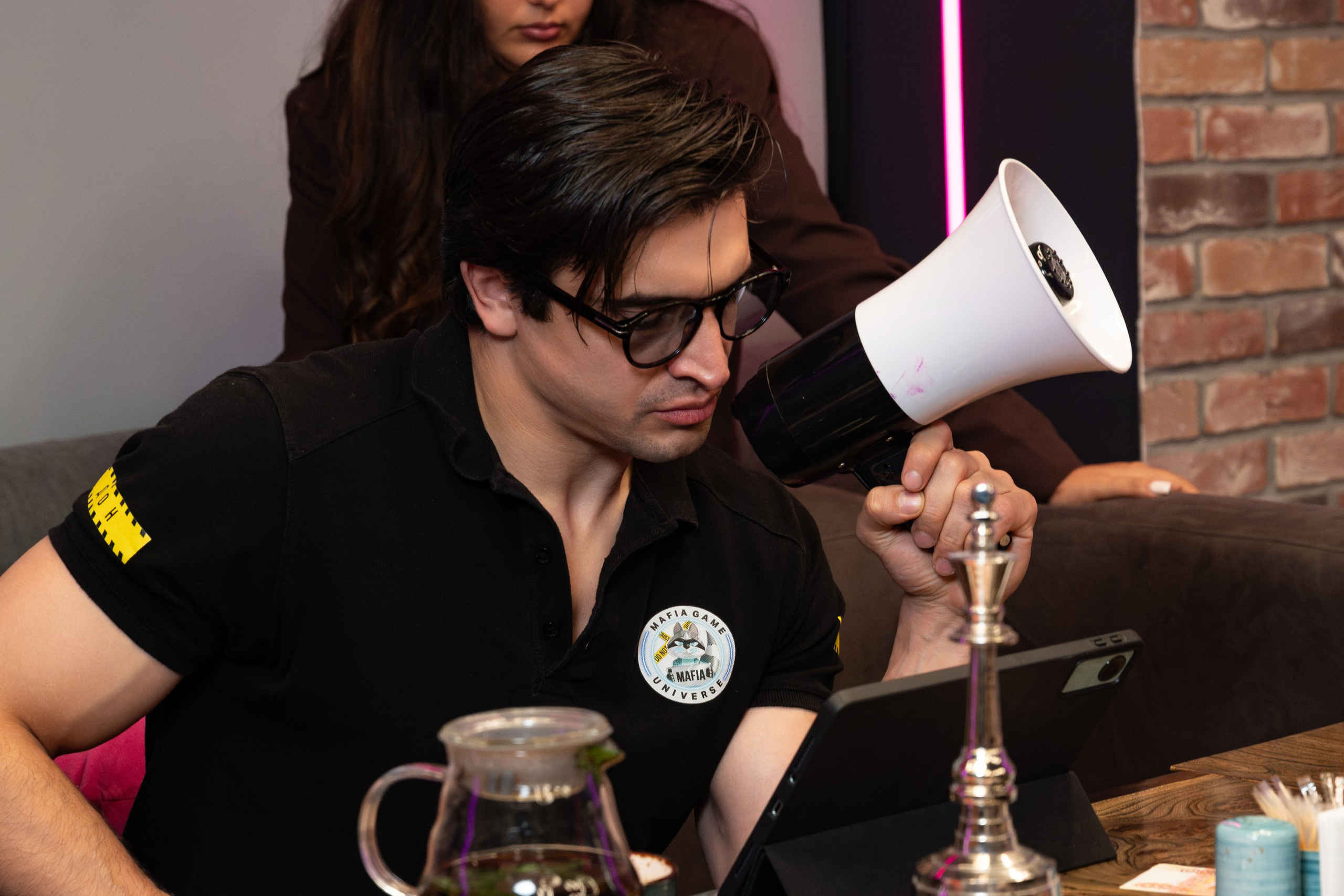 Репортаж на турнире по игре Мафия в «Мятном еноте». Фотограф мероприятий в Москве