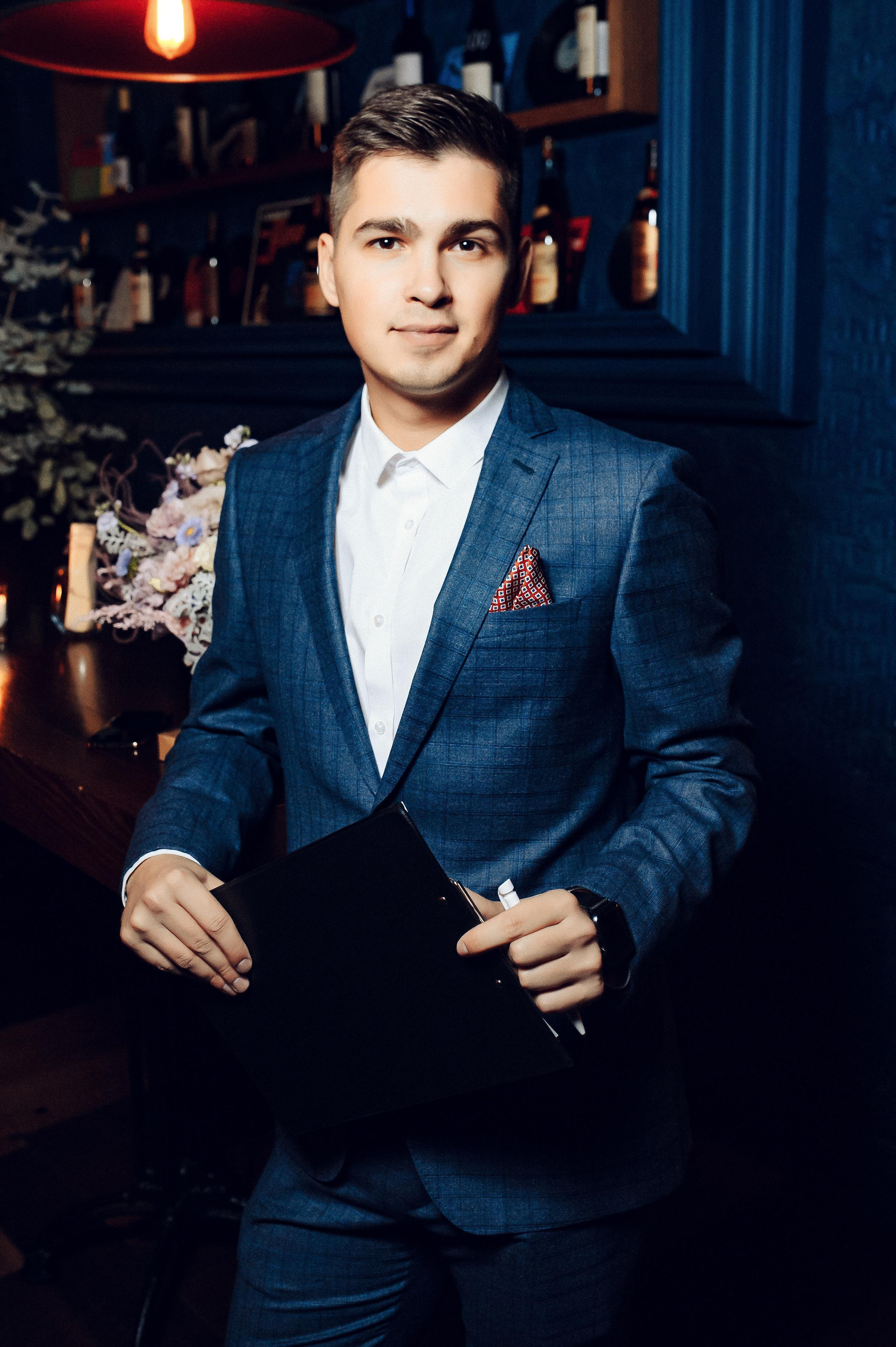 Ведущий Щербиненко. Подрядчики и друзья сети свадебных площадок House for wedding